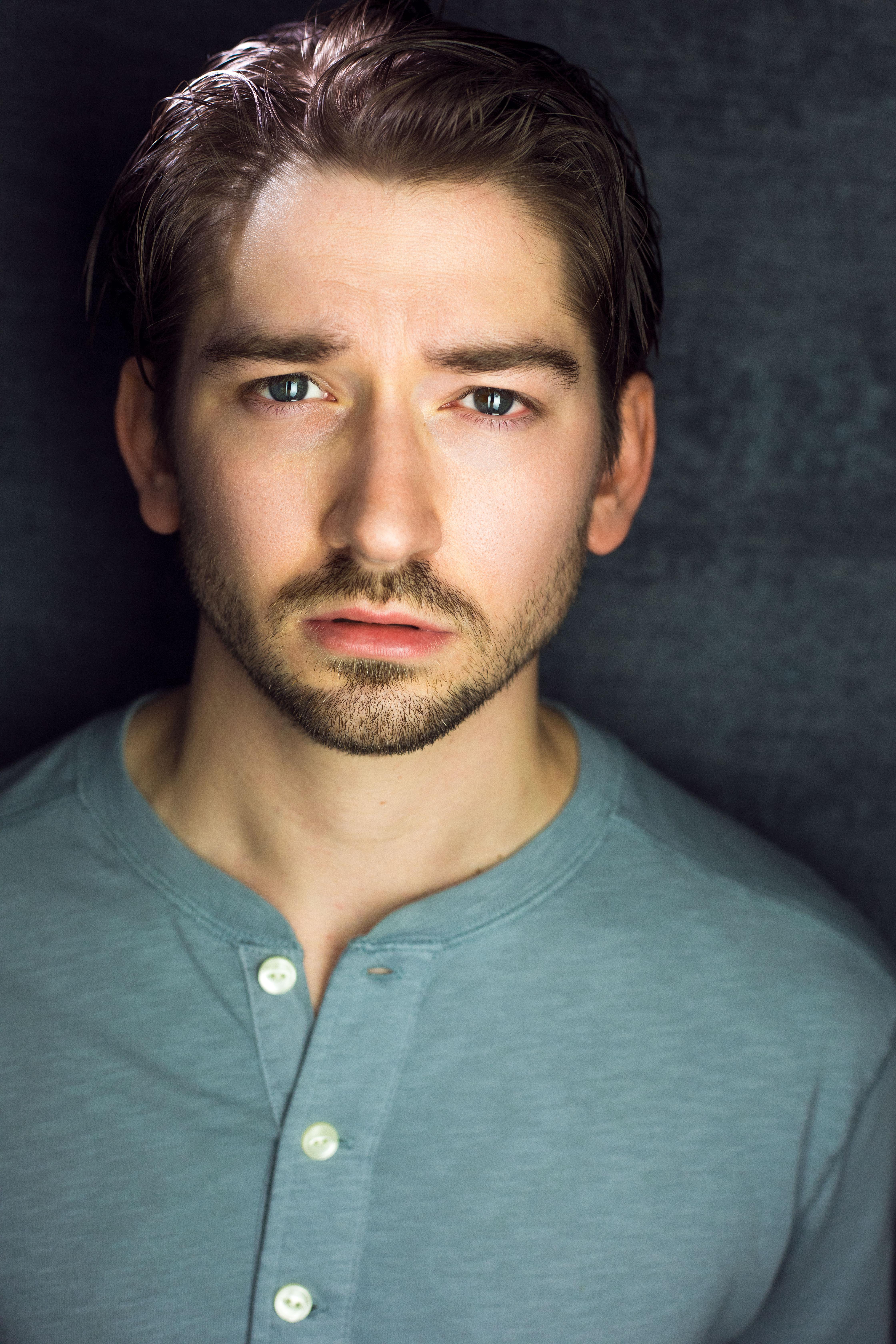 actor Chris Bert large photo