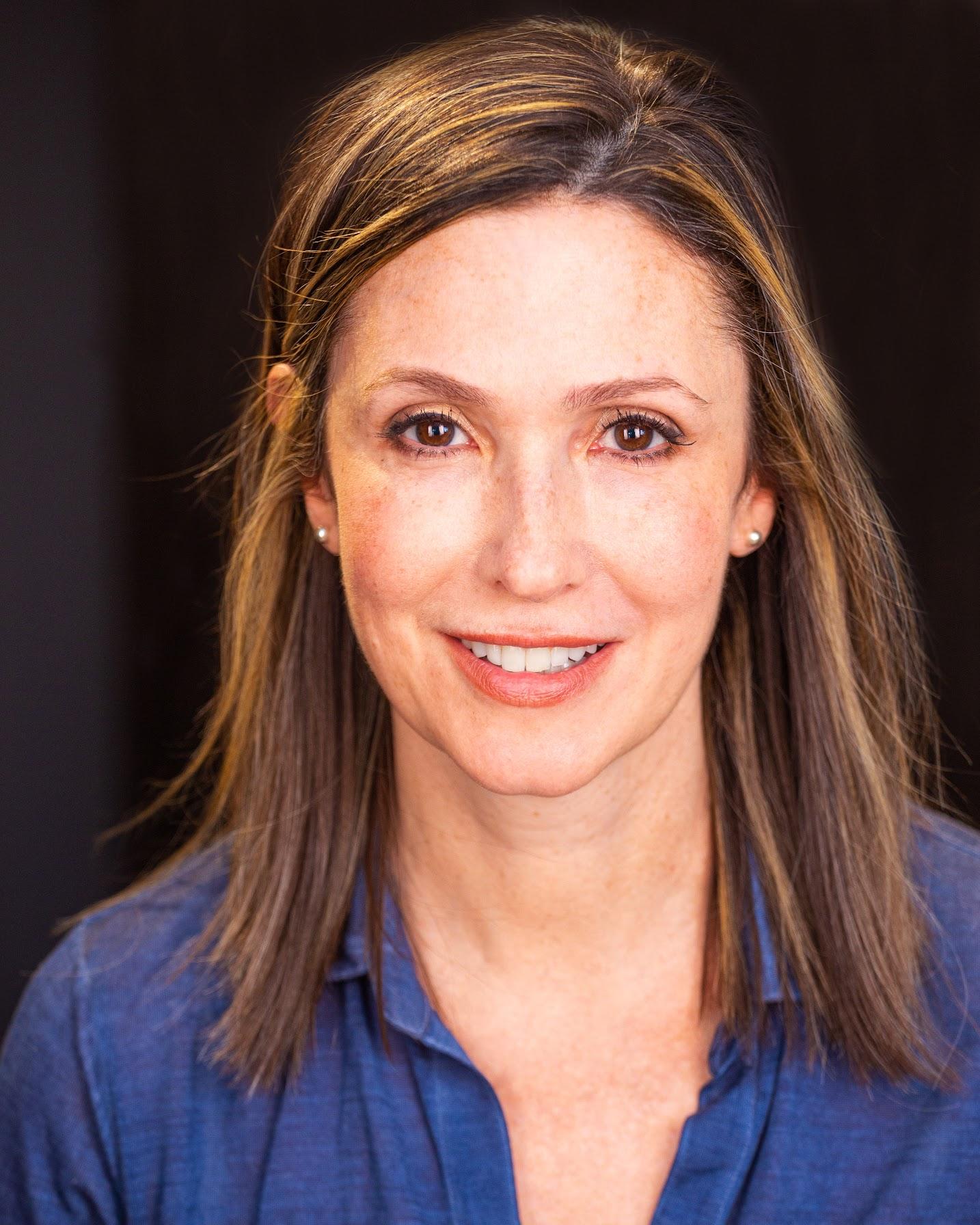 actor Valerie Laury large photo