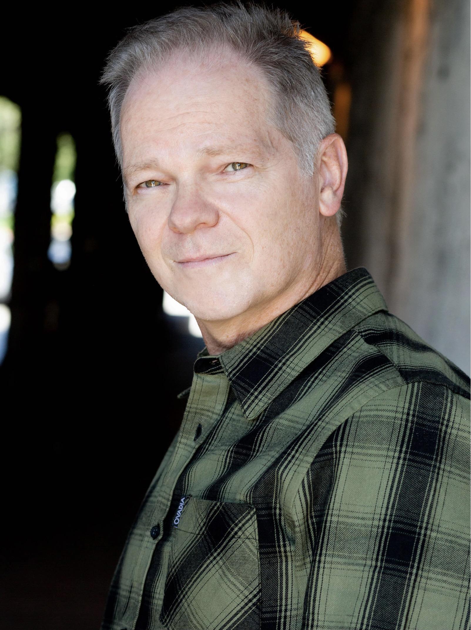 actor Kurt Naebig large photo