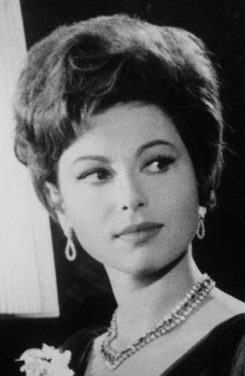 actor Haya Harareet large photo