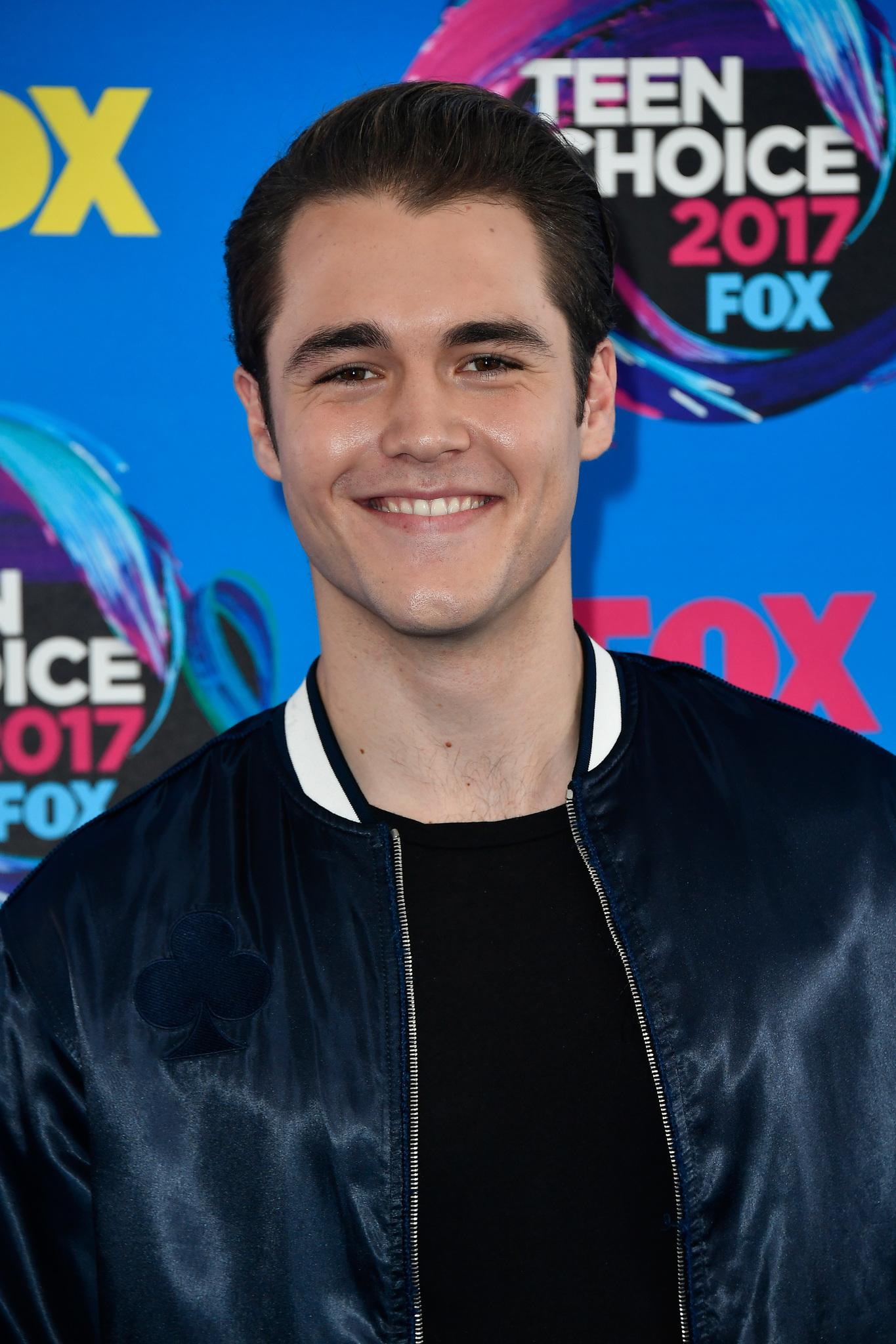 actor Charlie DePew large photo