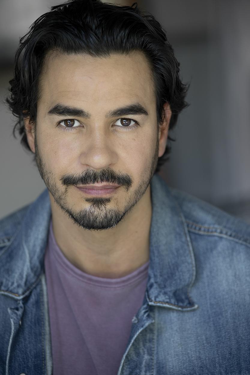 actor Josué Gutierrez large photo