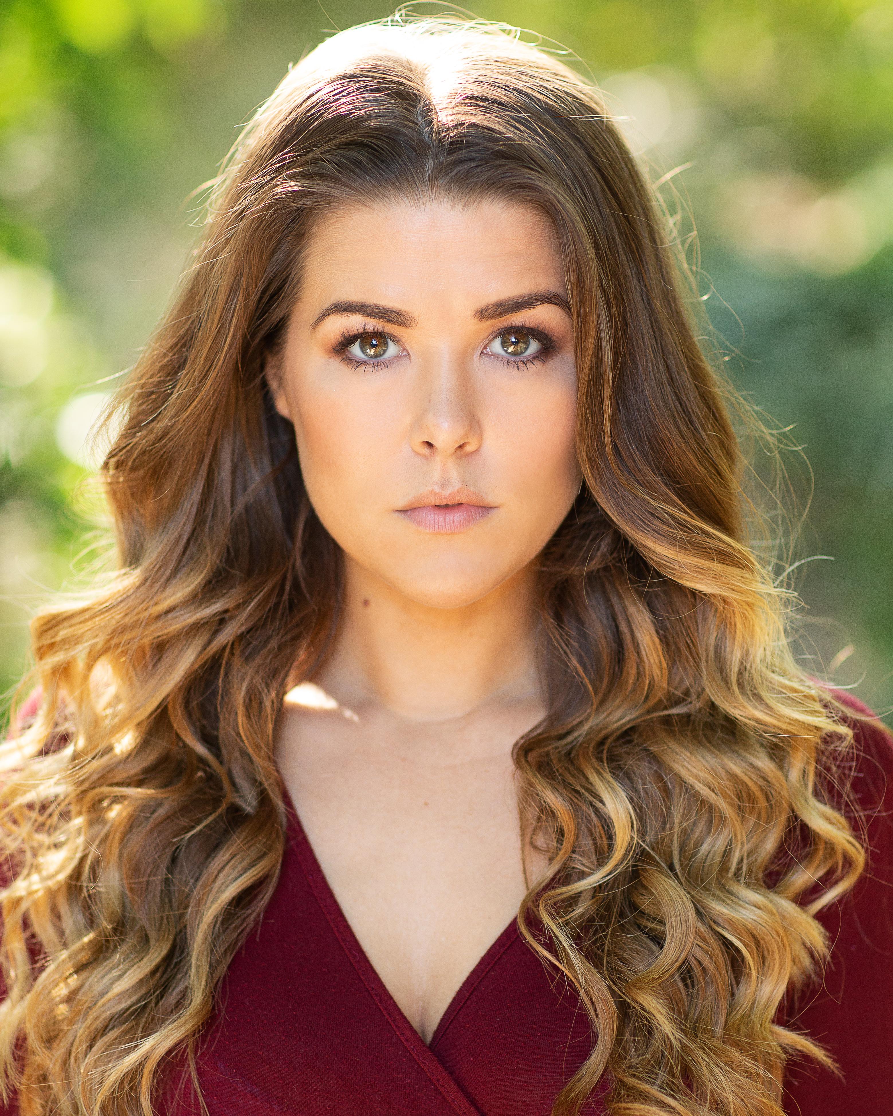 actor Lucy-Jane Quinlan large photo