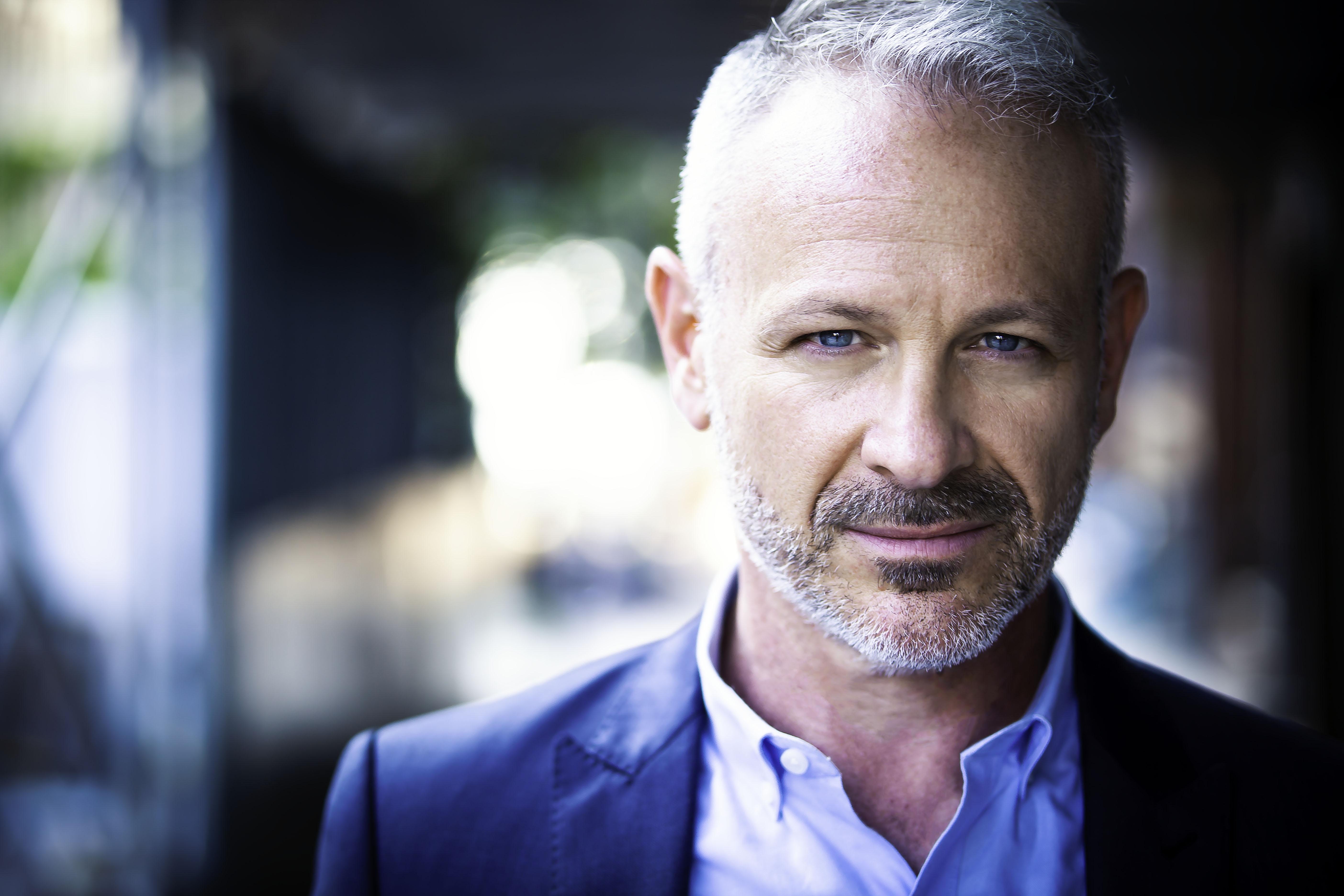 actor Doug Willen large photo