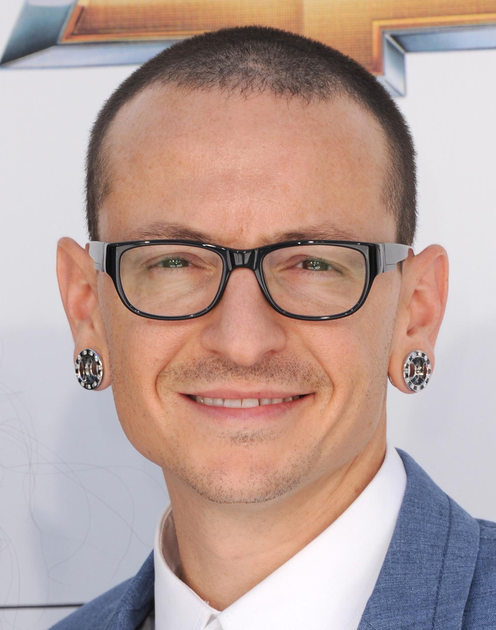 actor Chester Bennington large photo