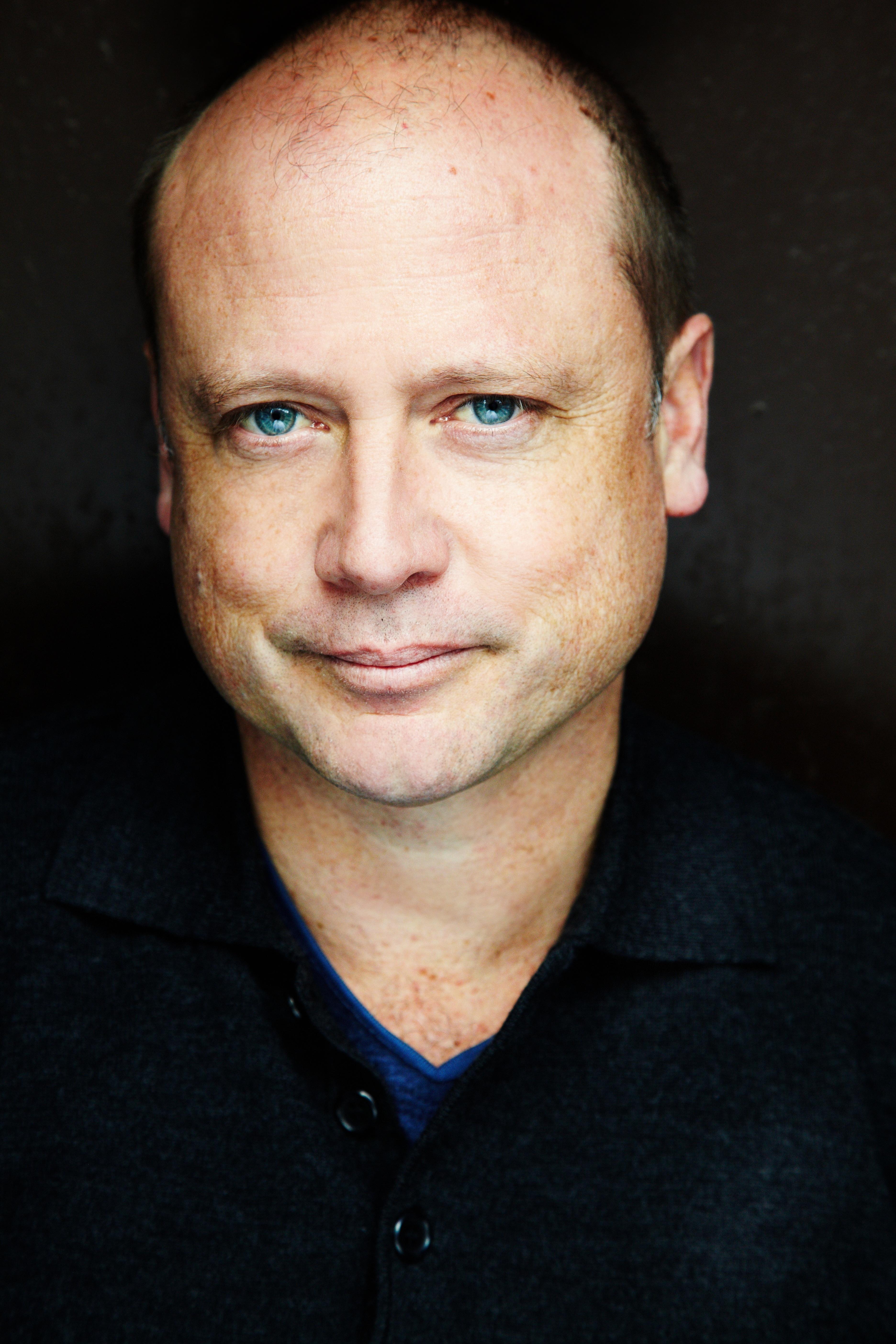 actor Alan Dukes large photo