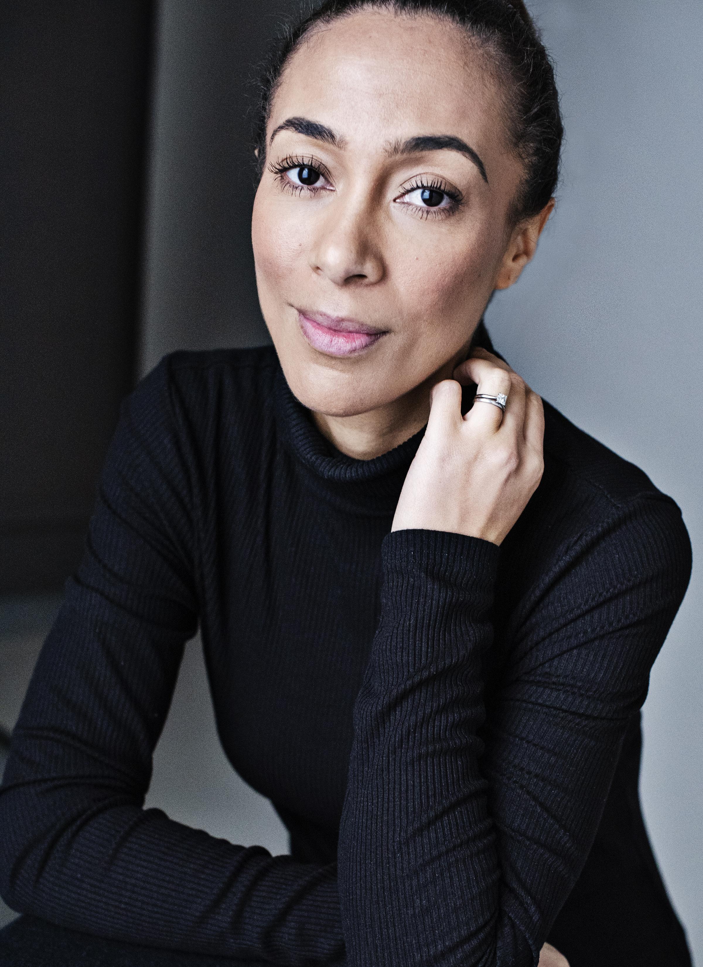 actor Sarah Akokhia large photo