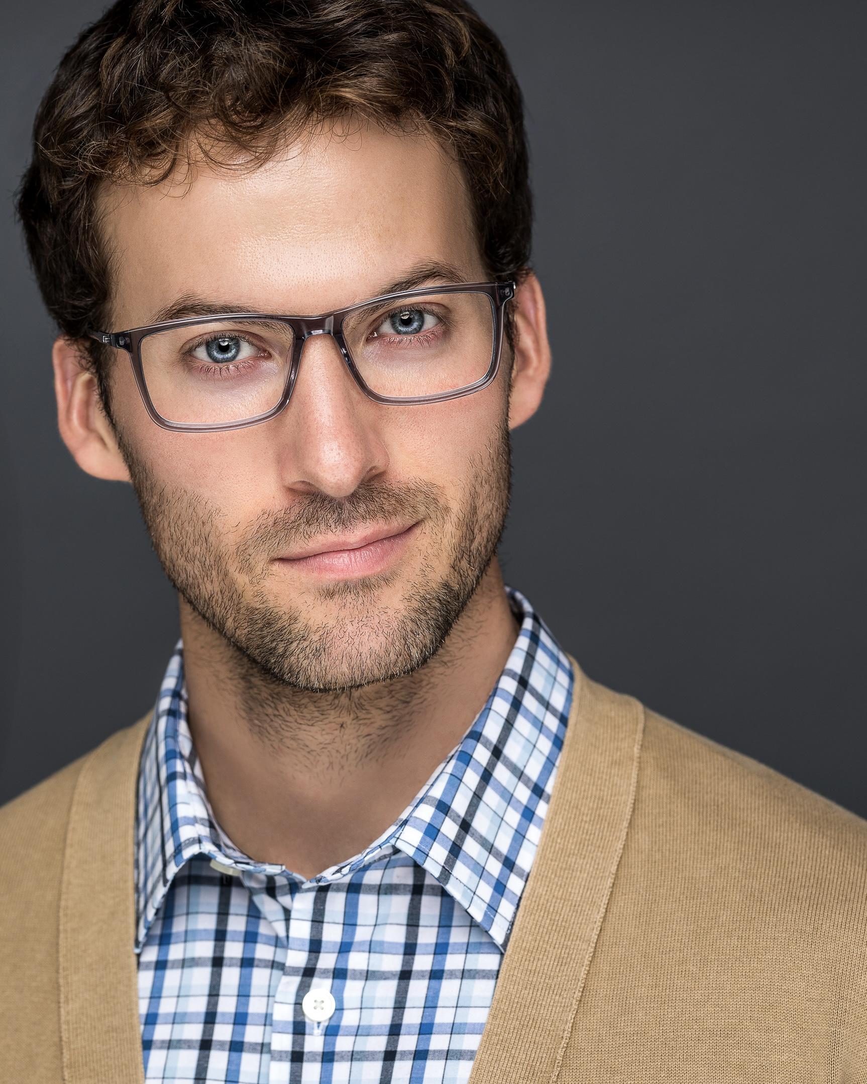 actor Trevor Lyons large photo