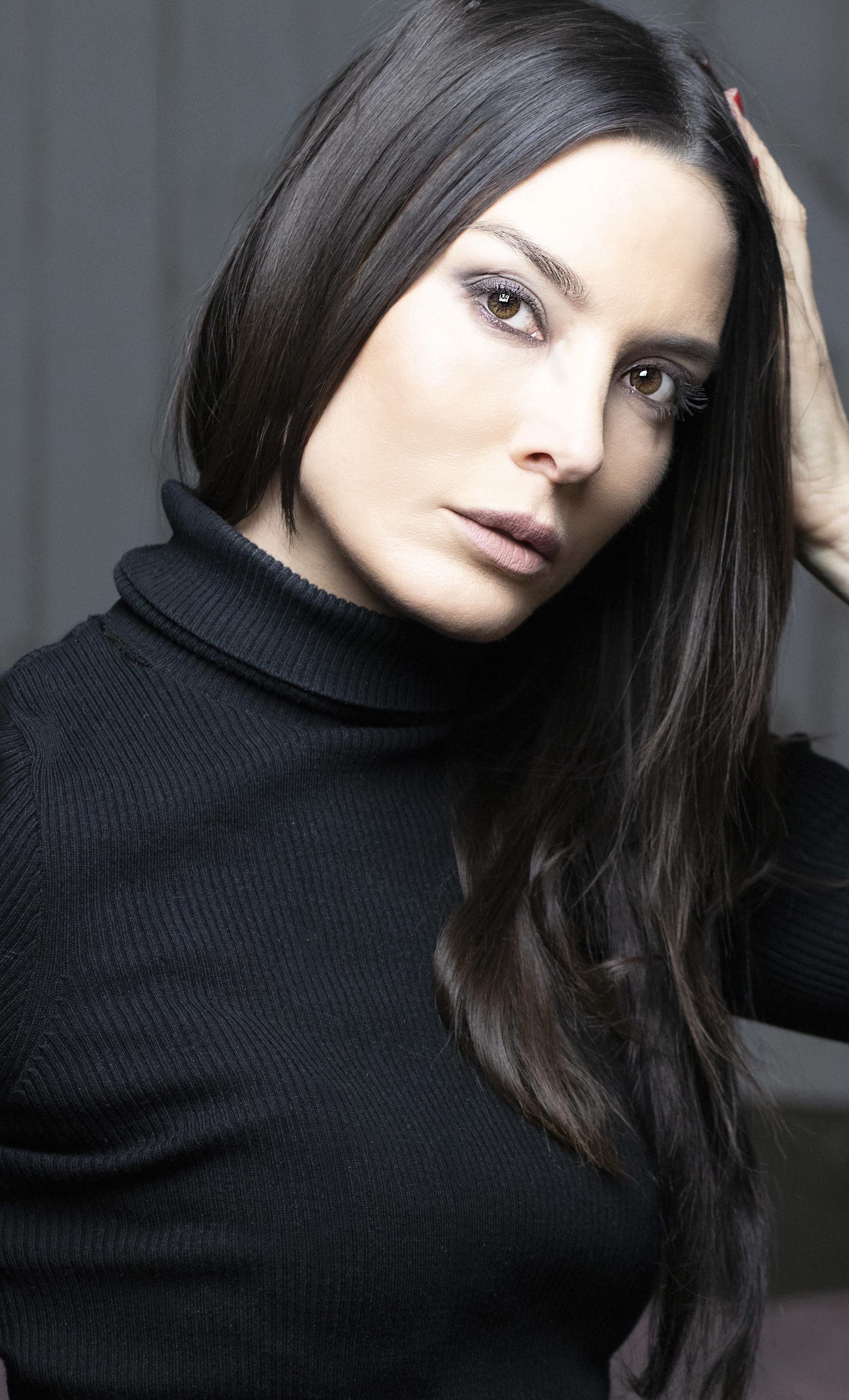 actor Natalie Denise Sperl large photo