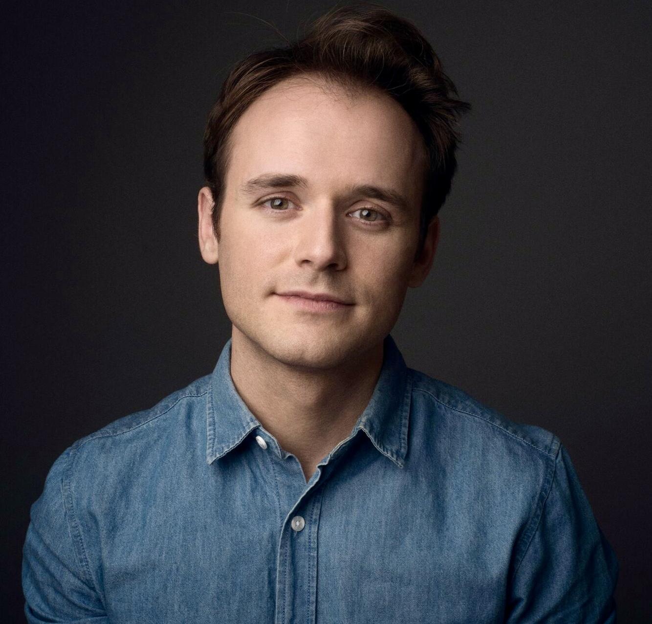 actor Chris Stahl large photo