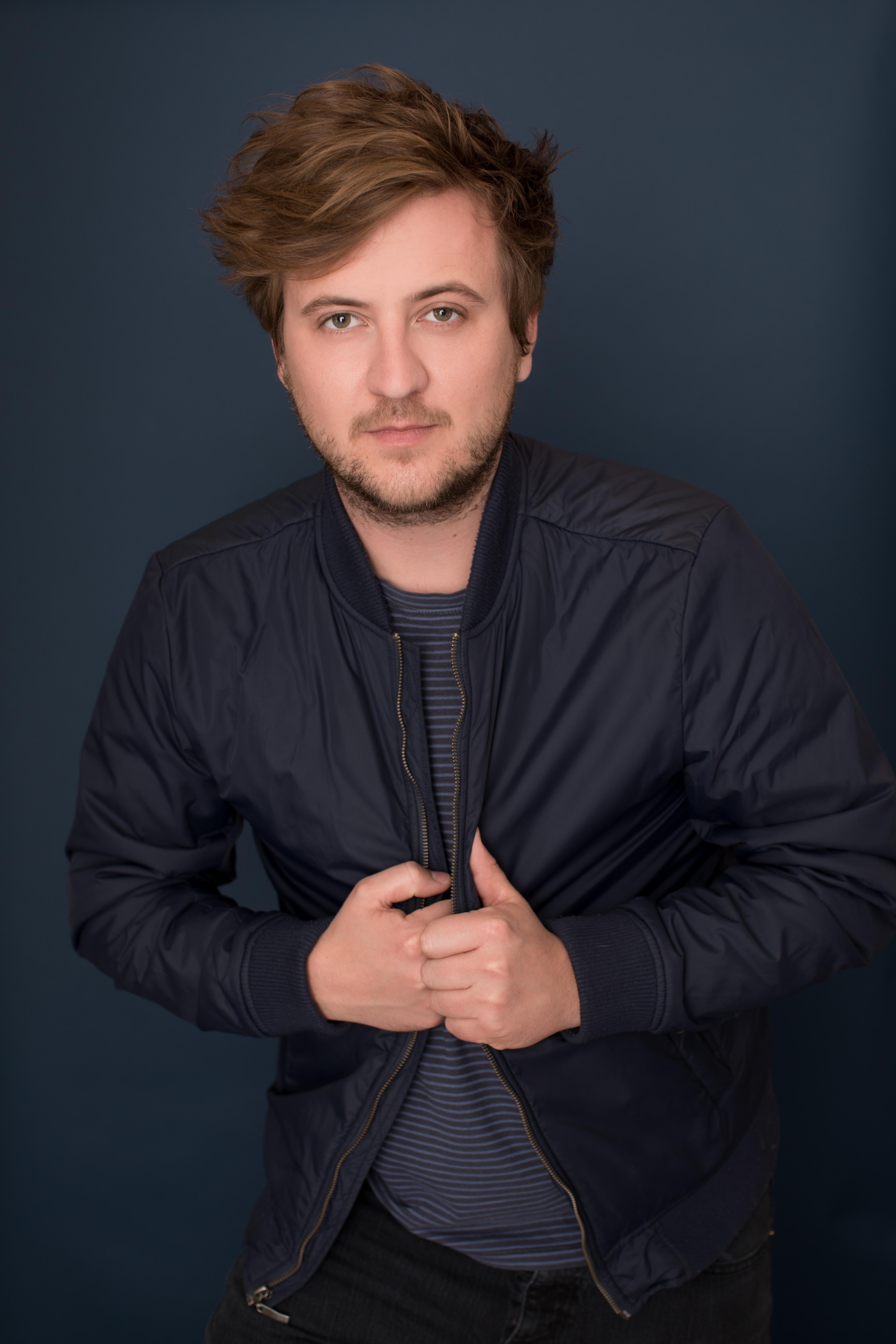 actor Johnny McKeown large photo