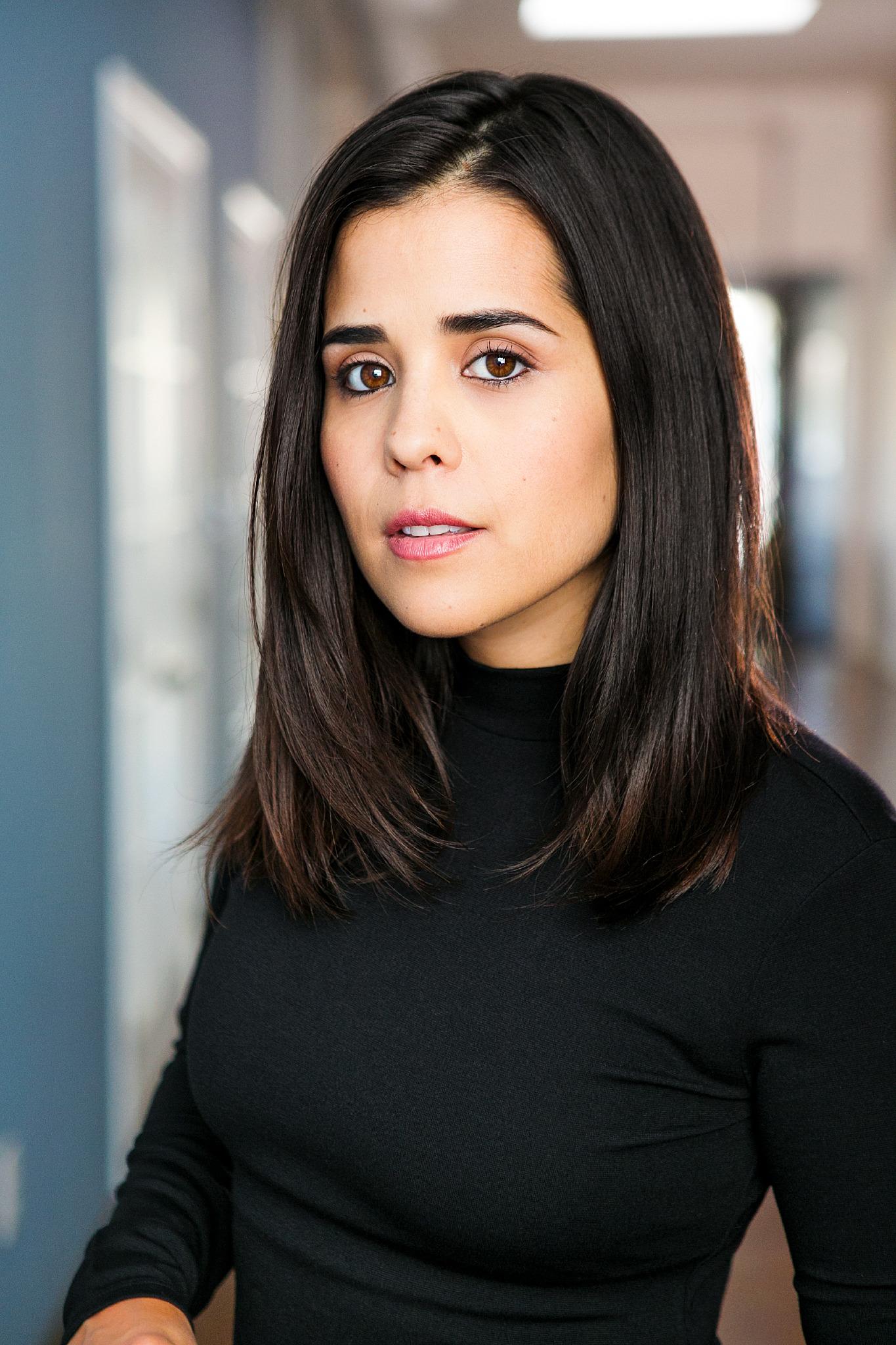 actor Regina Saldivar large photo