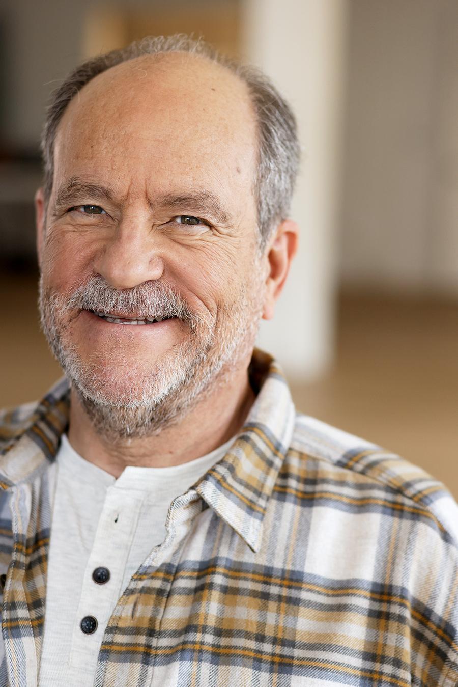 actor Gary J. Neuger large photo