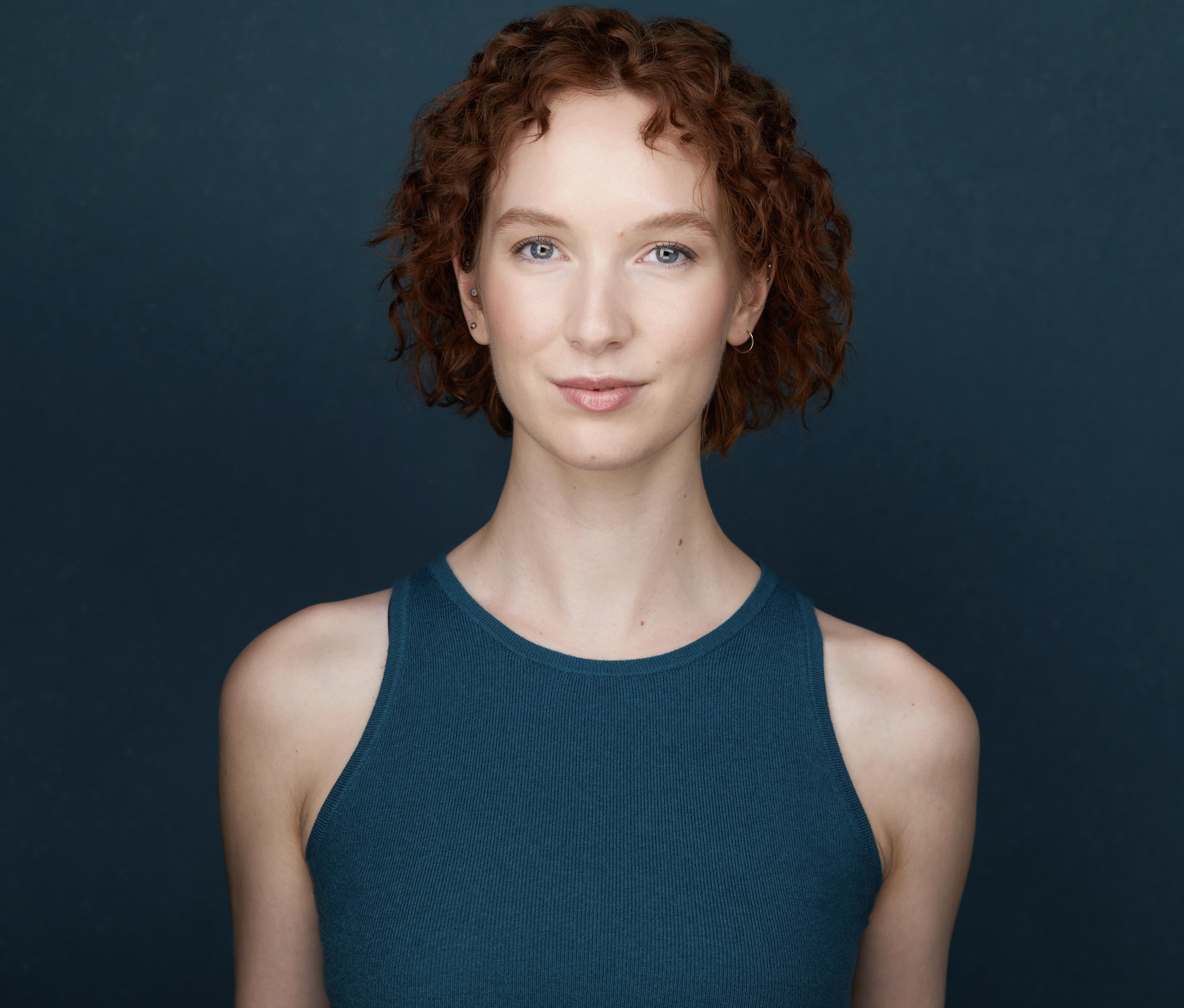 actor Elena Kellis large photo