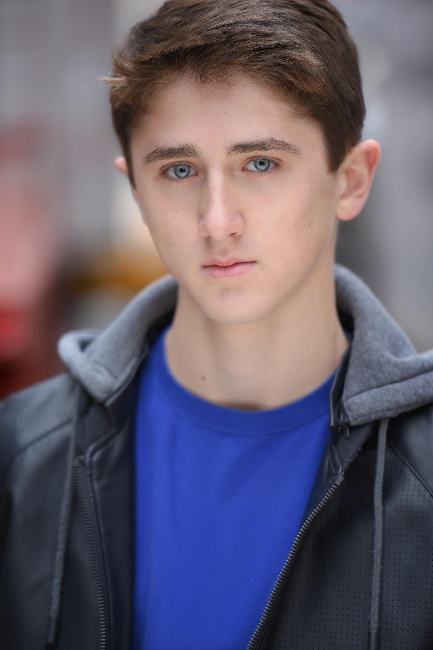 actor Sawyer Barth large photo