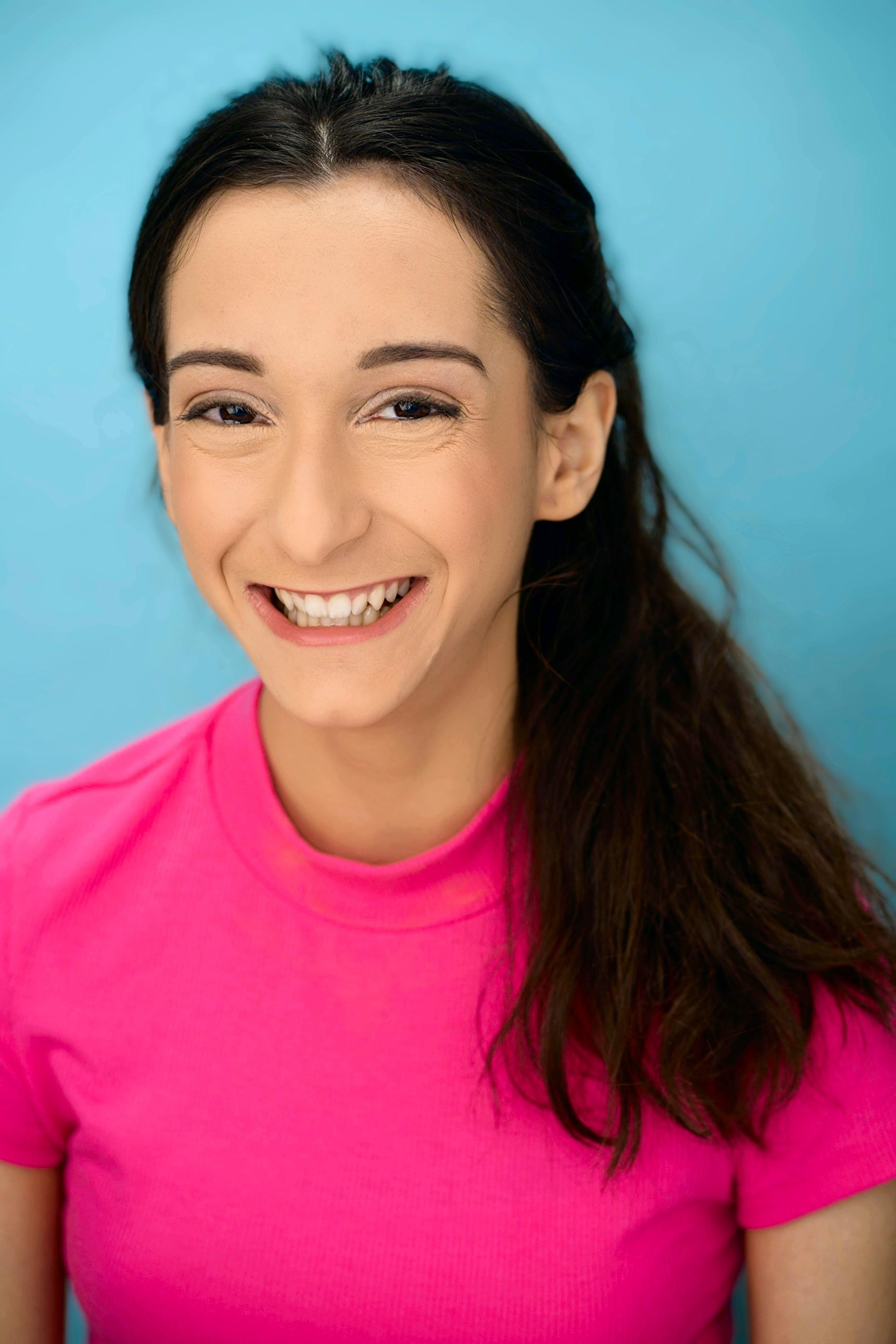 actor Nicole Biello large photo