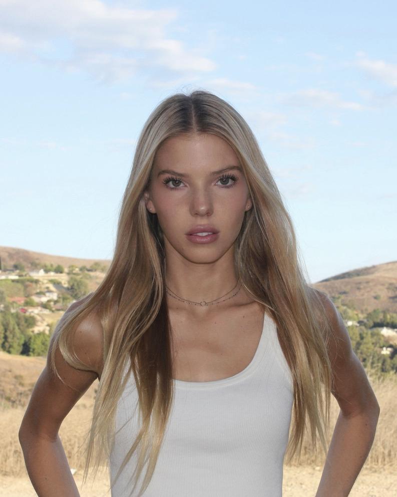 actor Veronika Bonell large photo