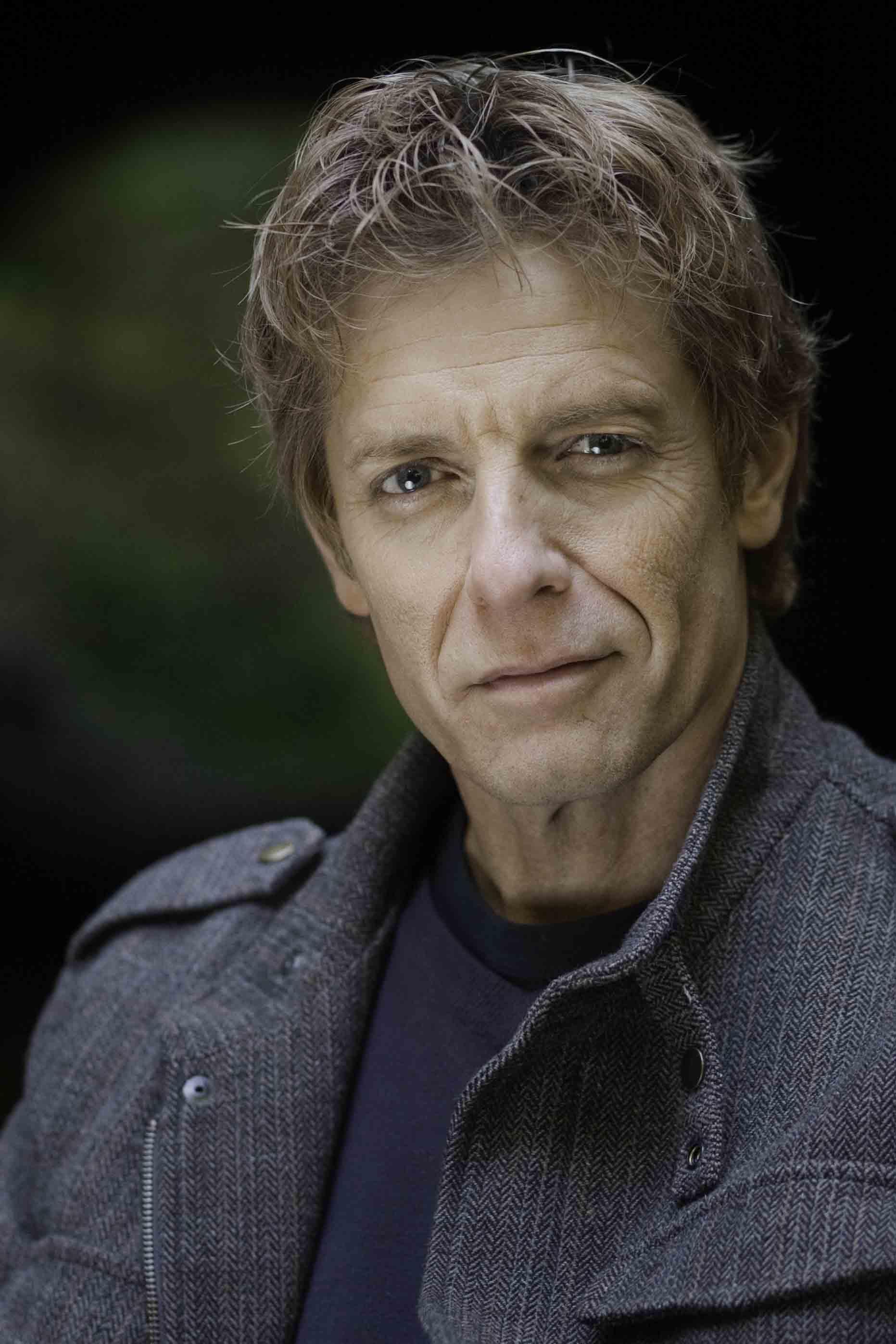 actor Patrick Leo Holland large photo