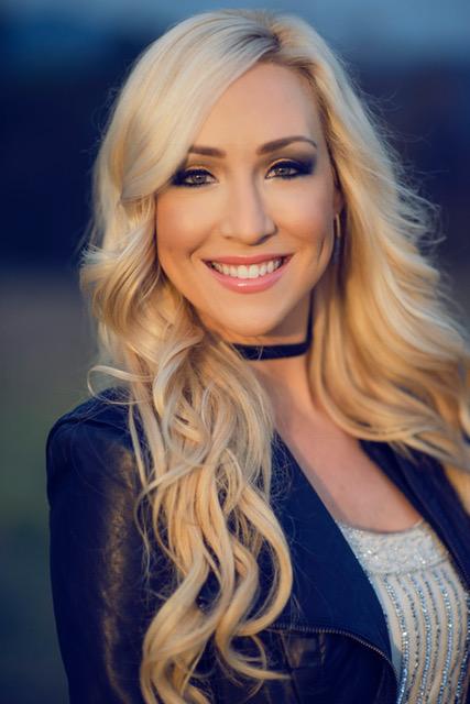 actor Debbie Sherman large photo