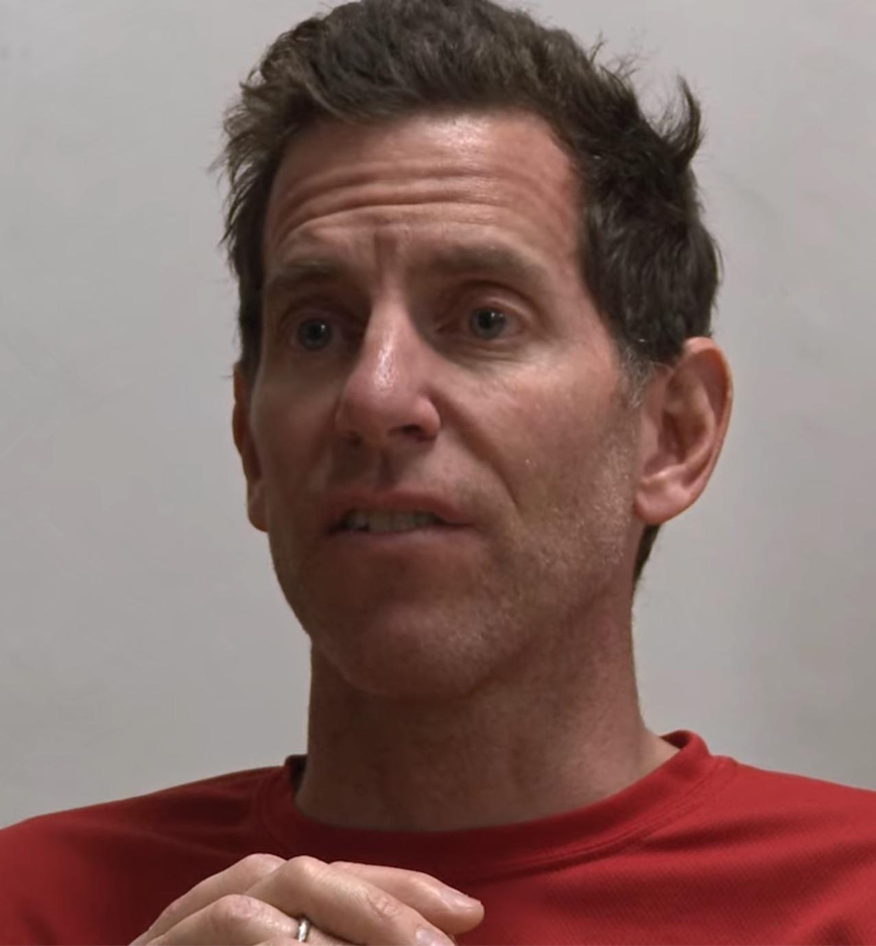 actor Mike Gostigian large photo