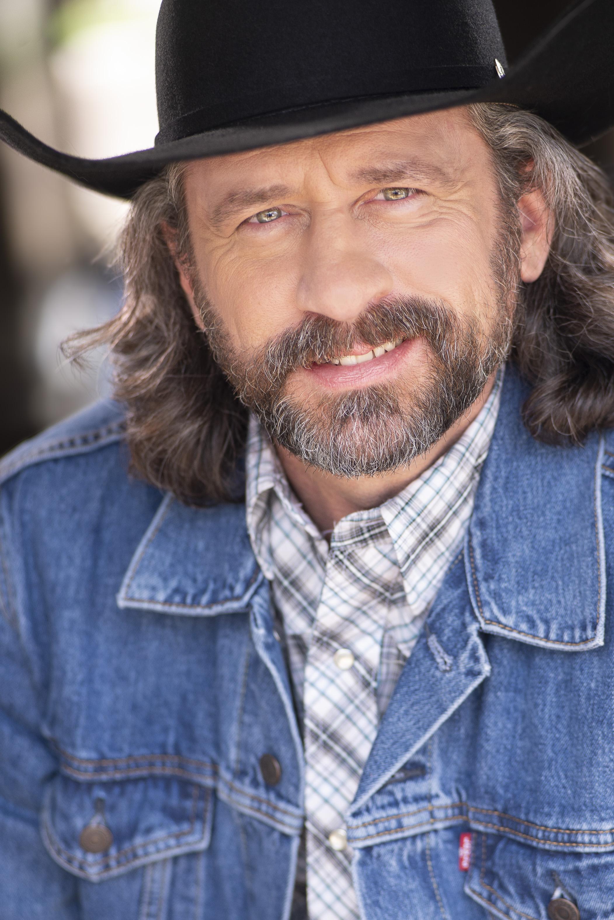 actor Brett Lingenfelter large photo