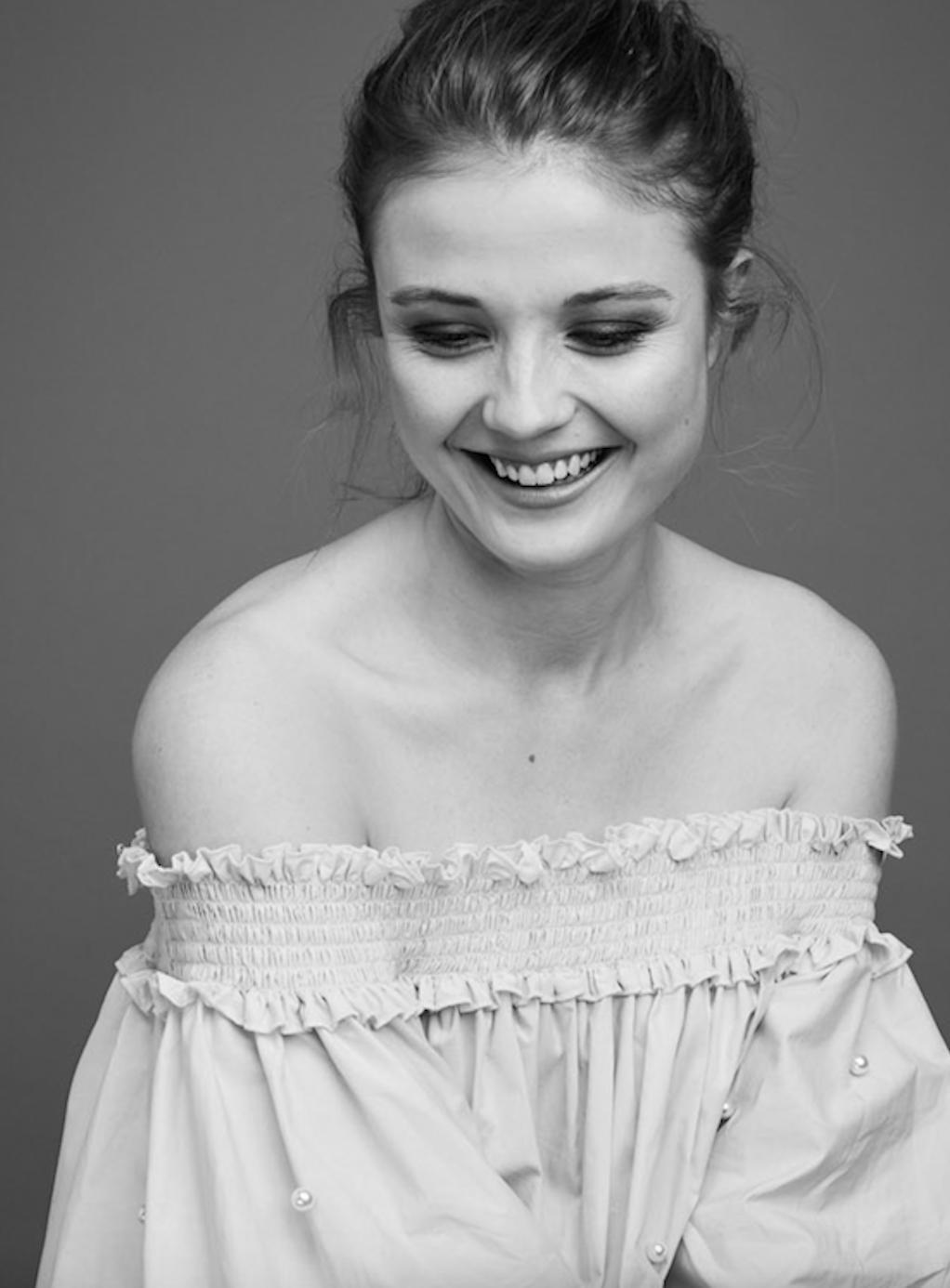 actor Amy Wren large photo