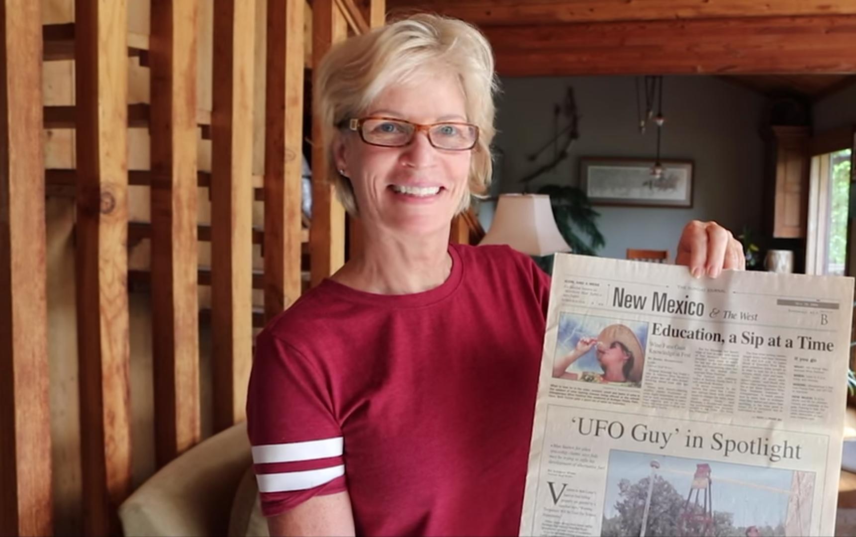 actor Joy White large photo