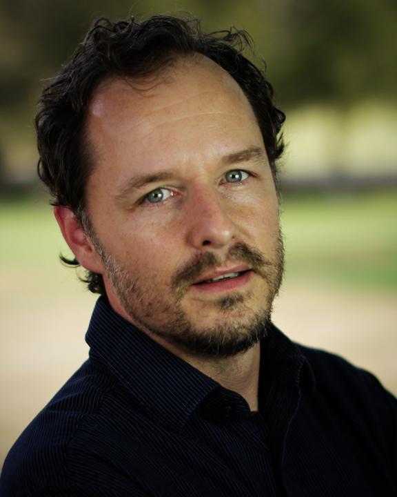 actor Cris Cunningham large photo