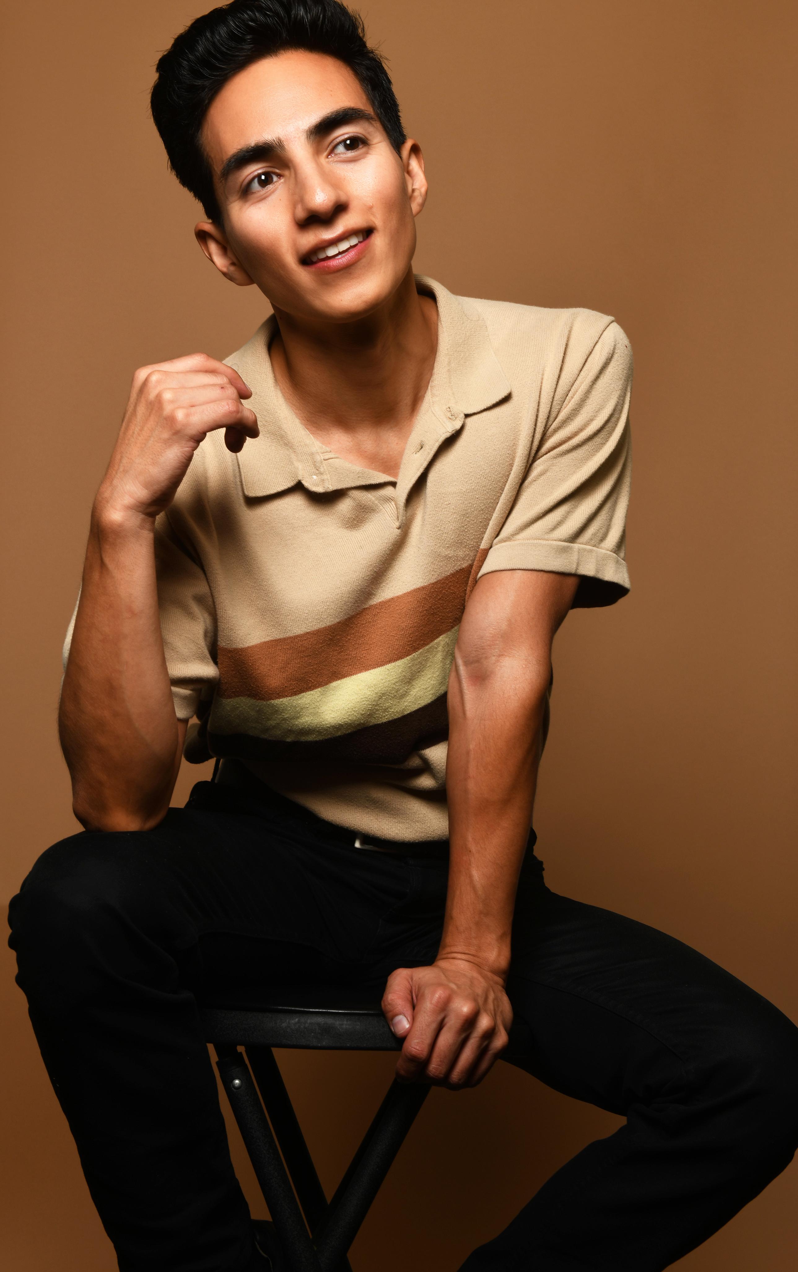 actor Luis Avila large photo