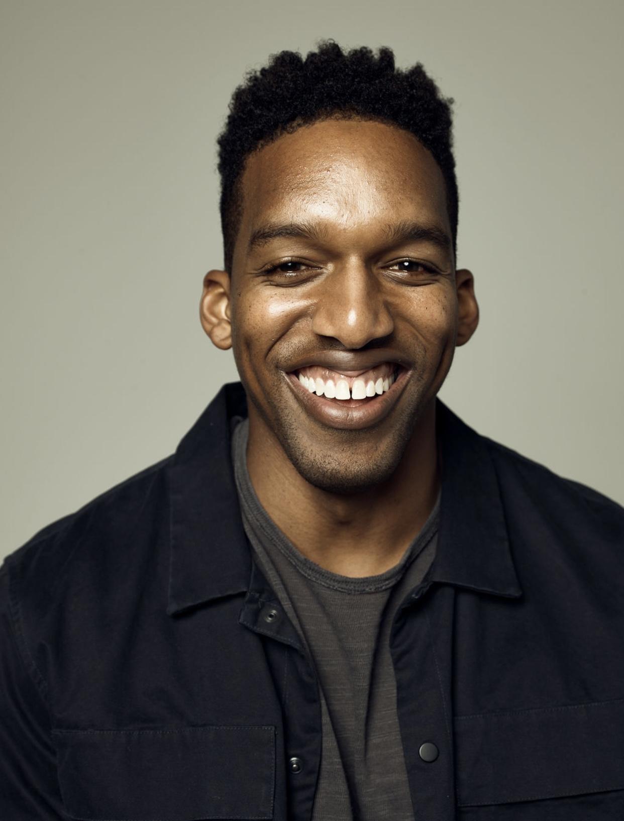 actor Darrin Bragg large photo