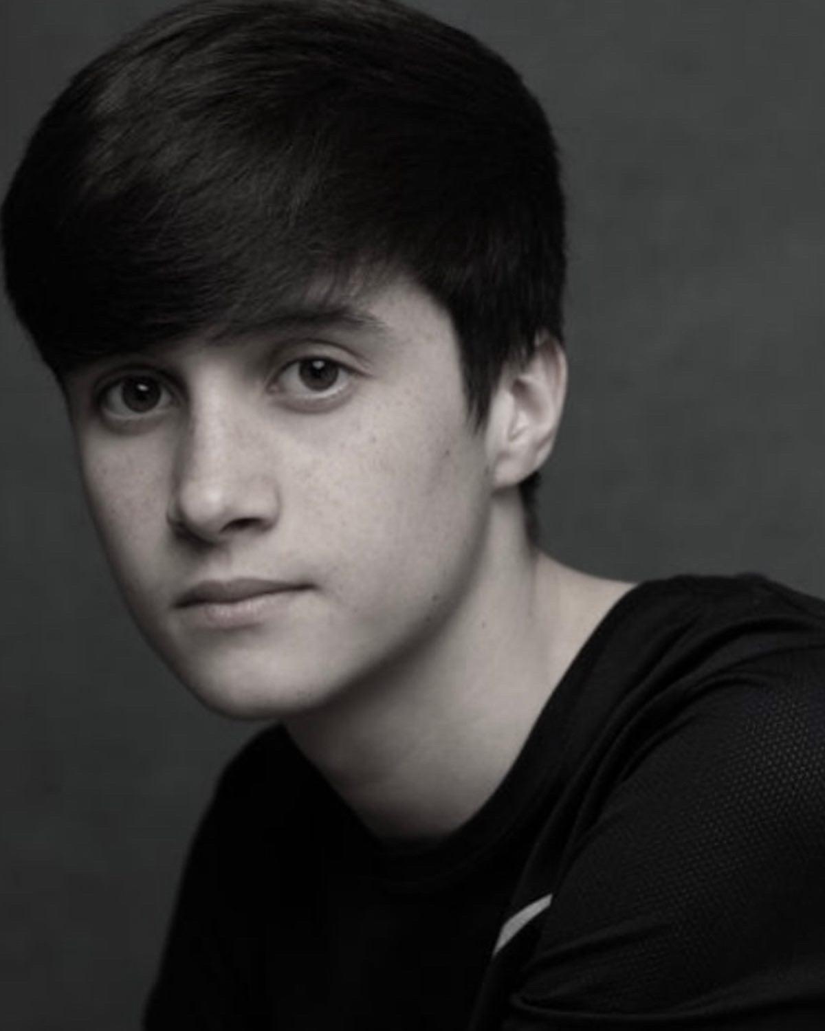 actor Frankie Friend large photo