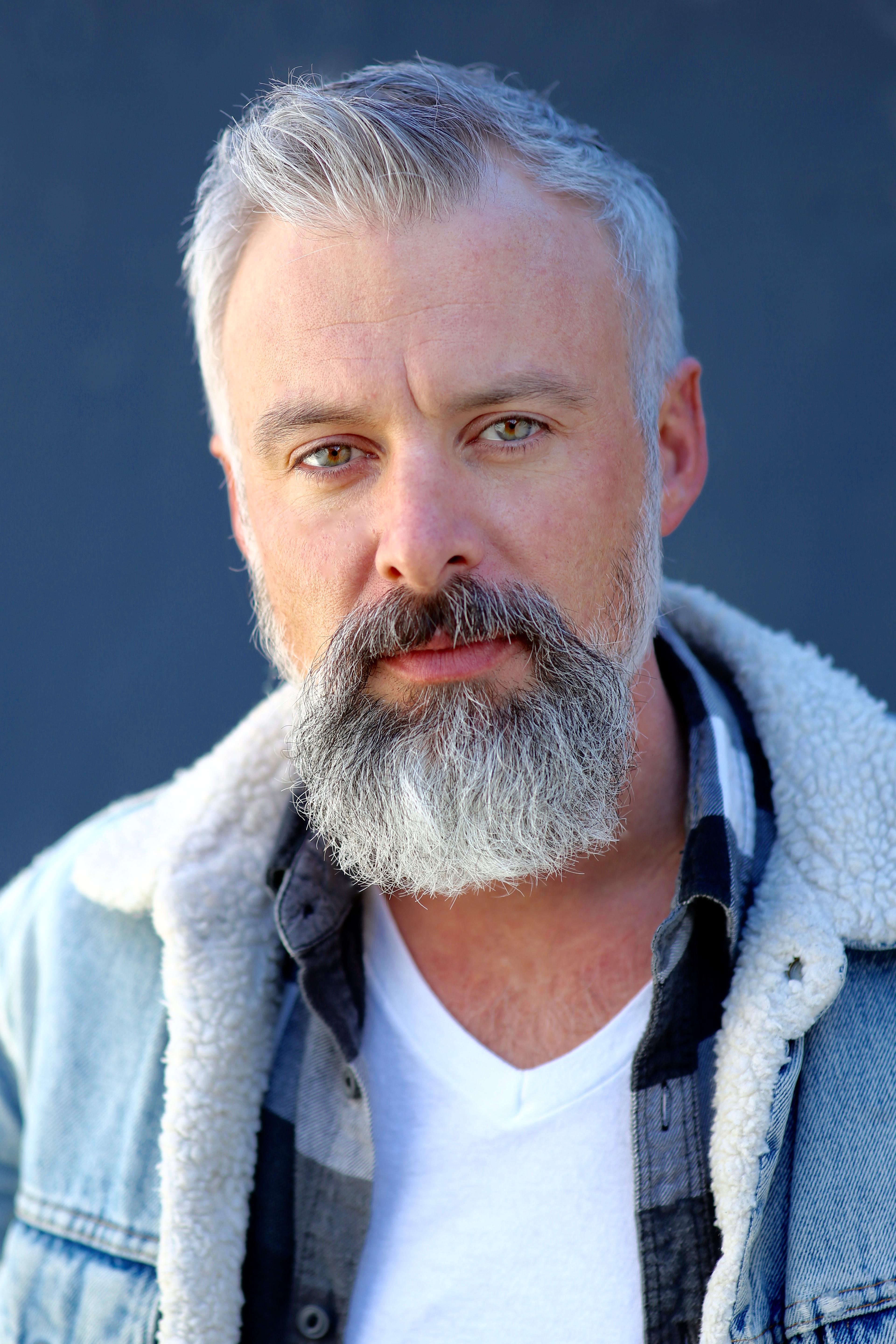 actor Ben Deschaine large photo