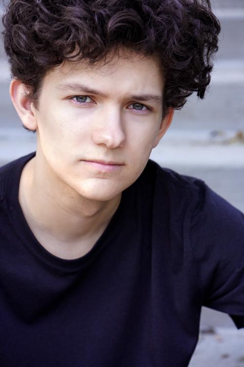 actor Grant Weaver large photo