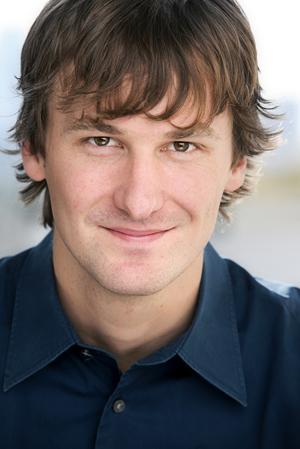 actor Nicholas Daly Clark large photo