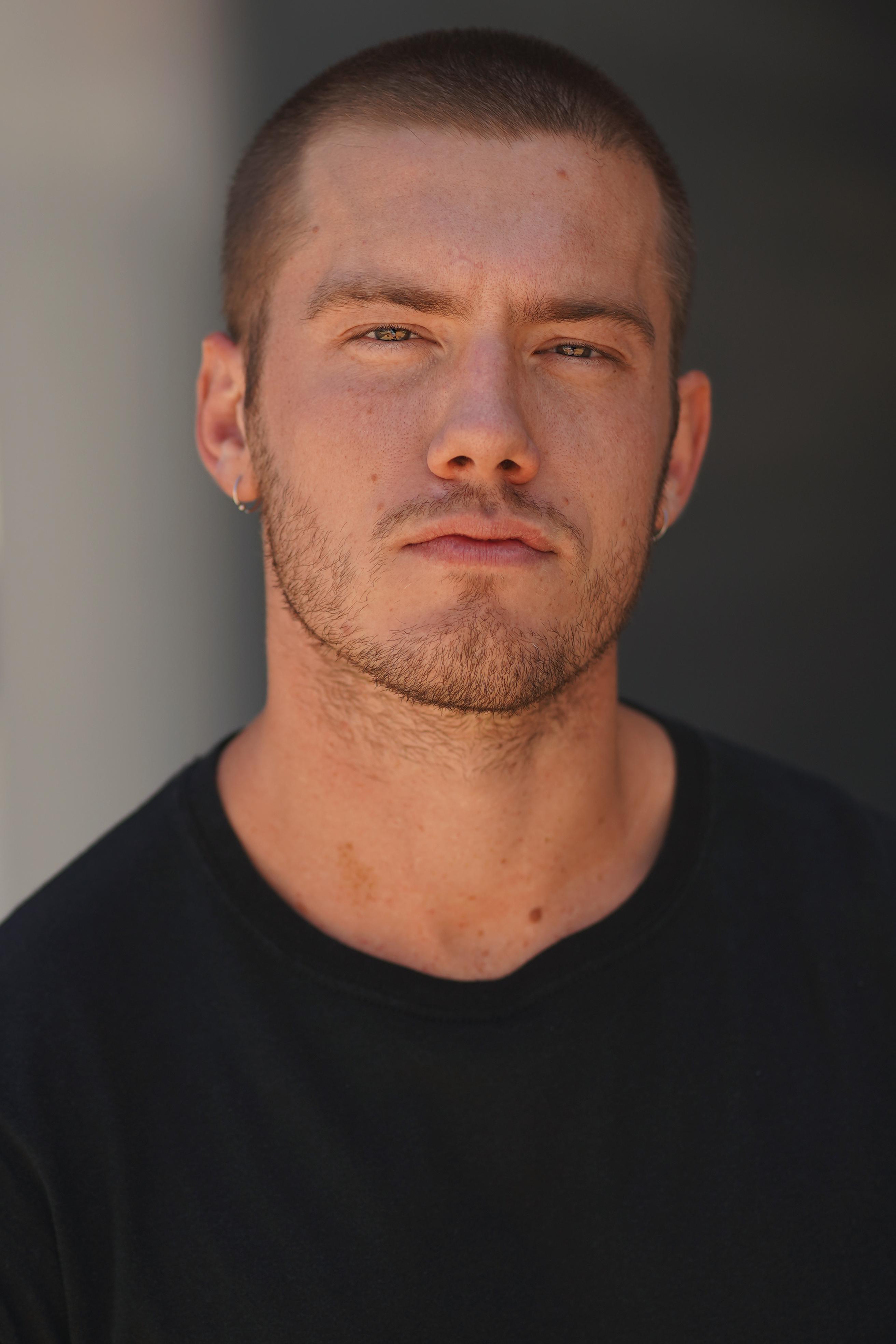 actor Nicolo Carlson large photo