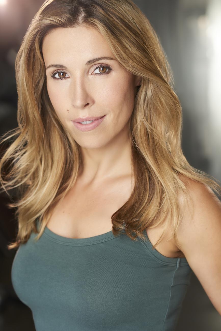 actor Daniela Nyffenegger large photo