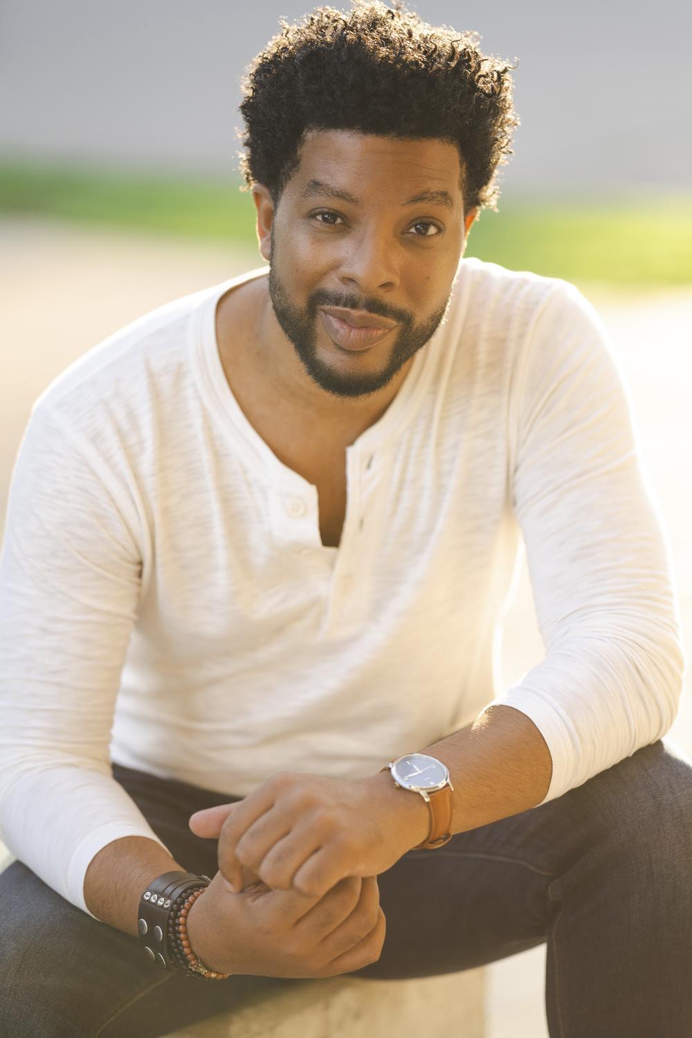 actor Curtis Morgan large photo