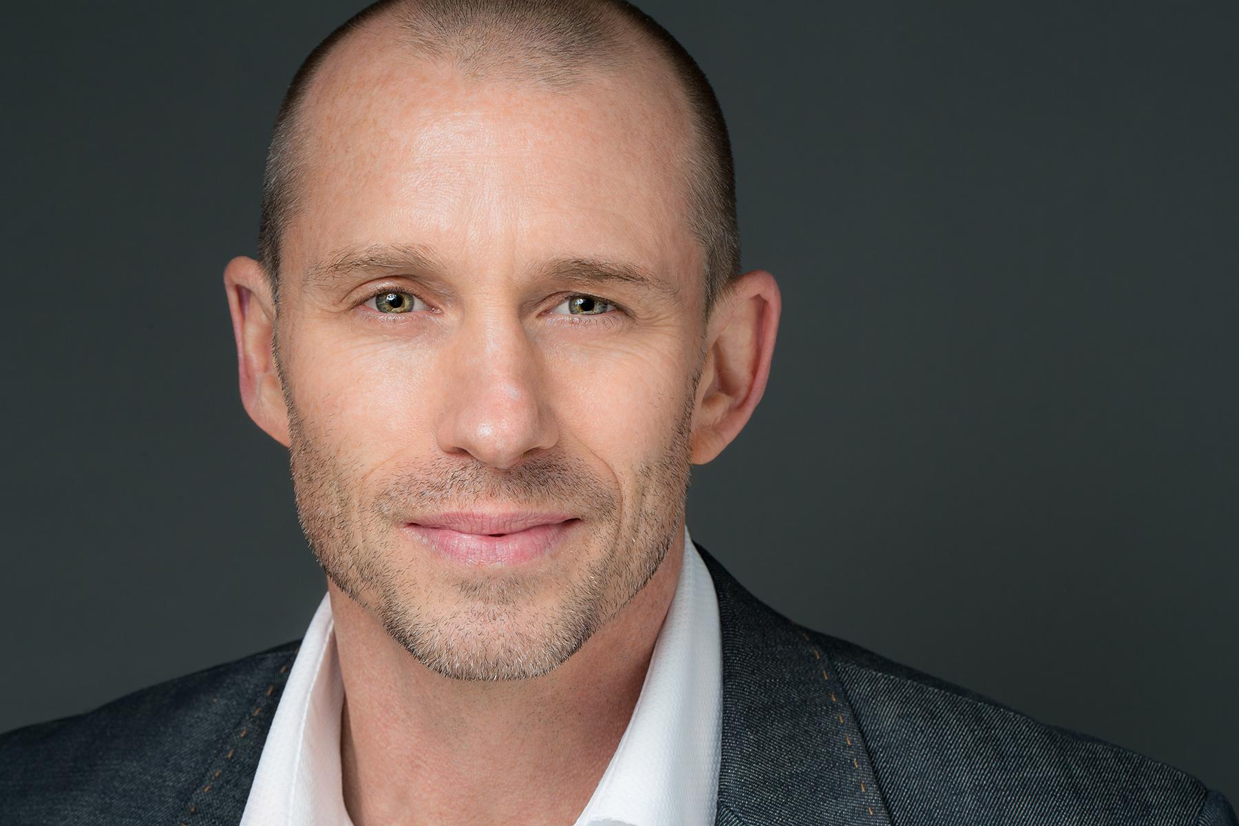 actor Charley Patterson large photo