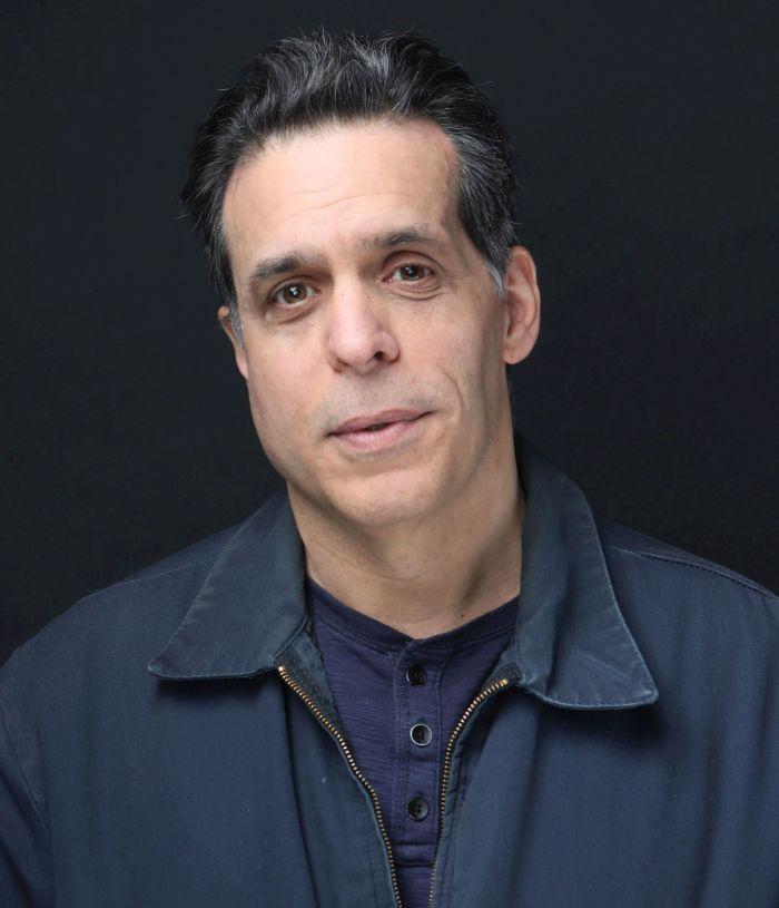 actor Pete Punito large photo