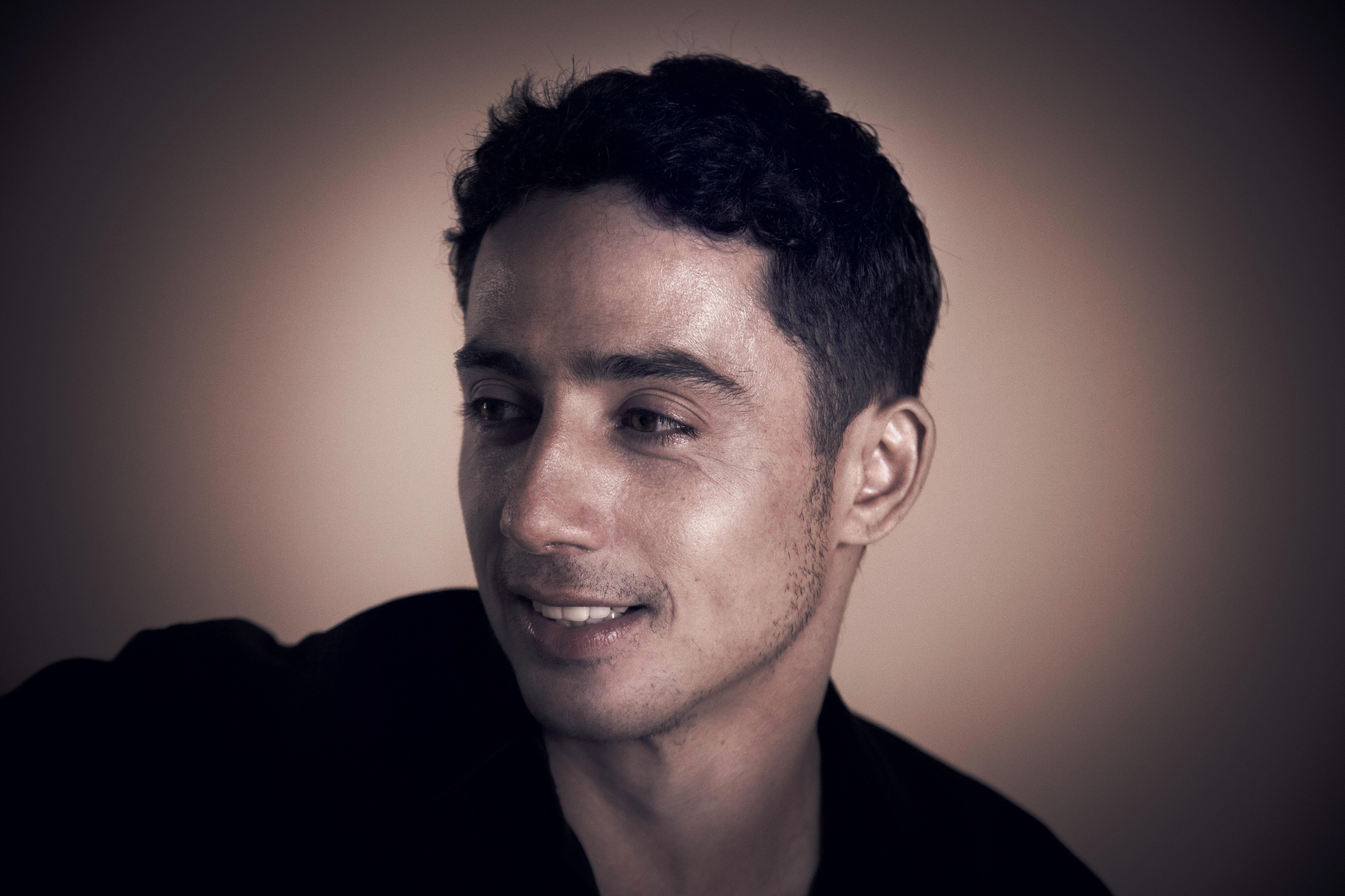 actor Dean Alexandrou large photo