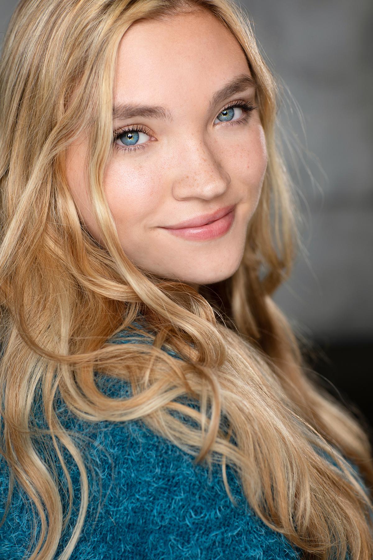 actor Olivia Prado large photo