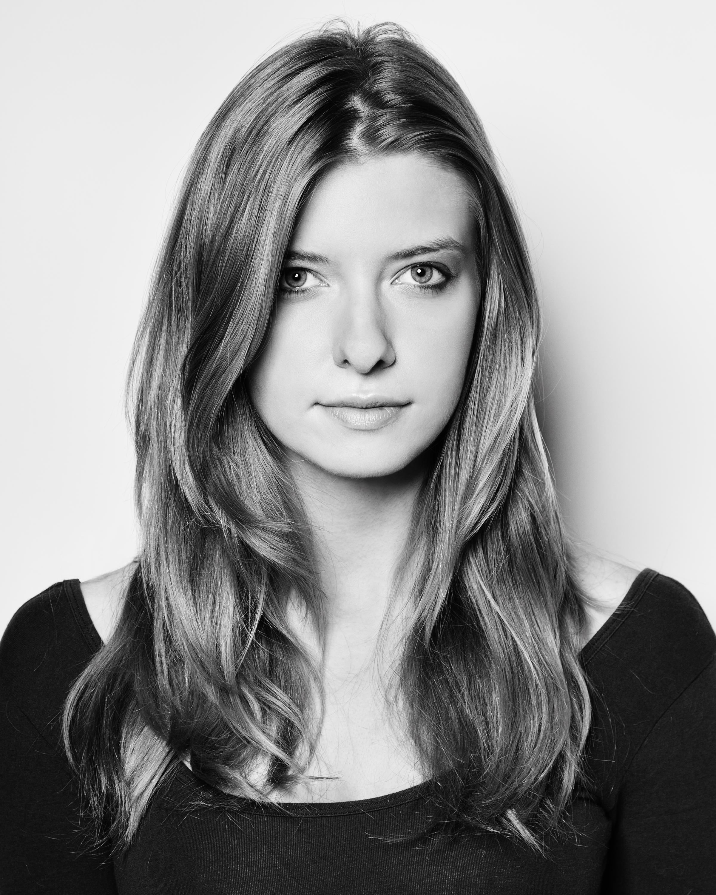 actor Rhiannon Moller-Trotter large photo