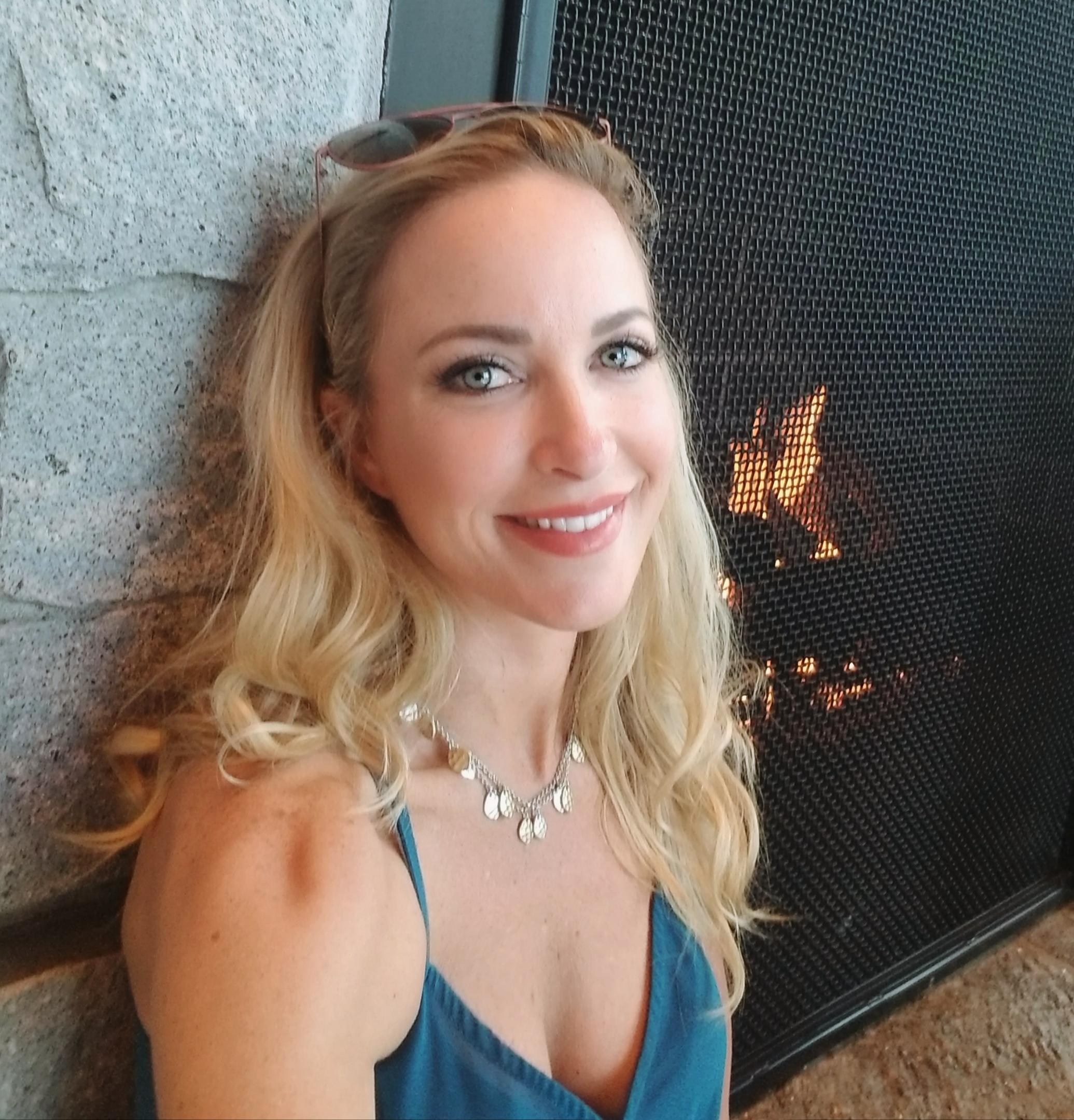 actor Serena Starks large photo