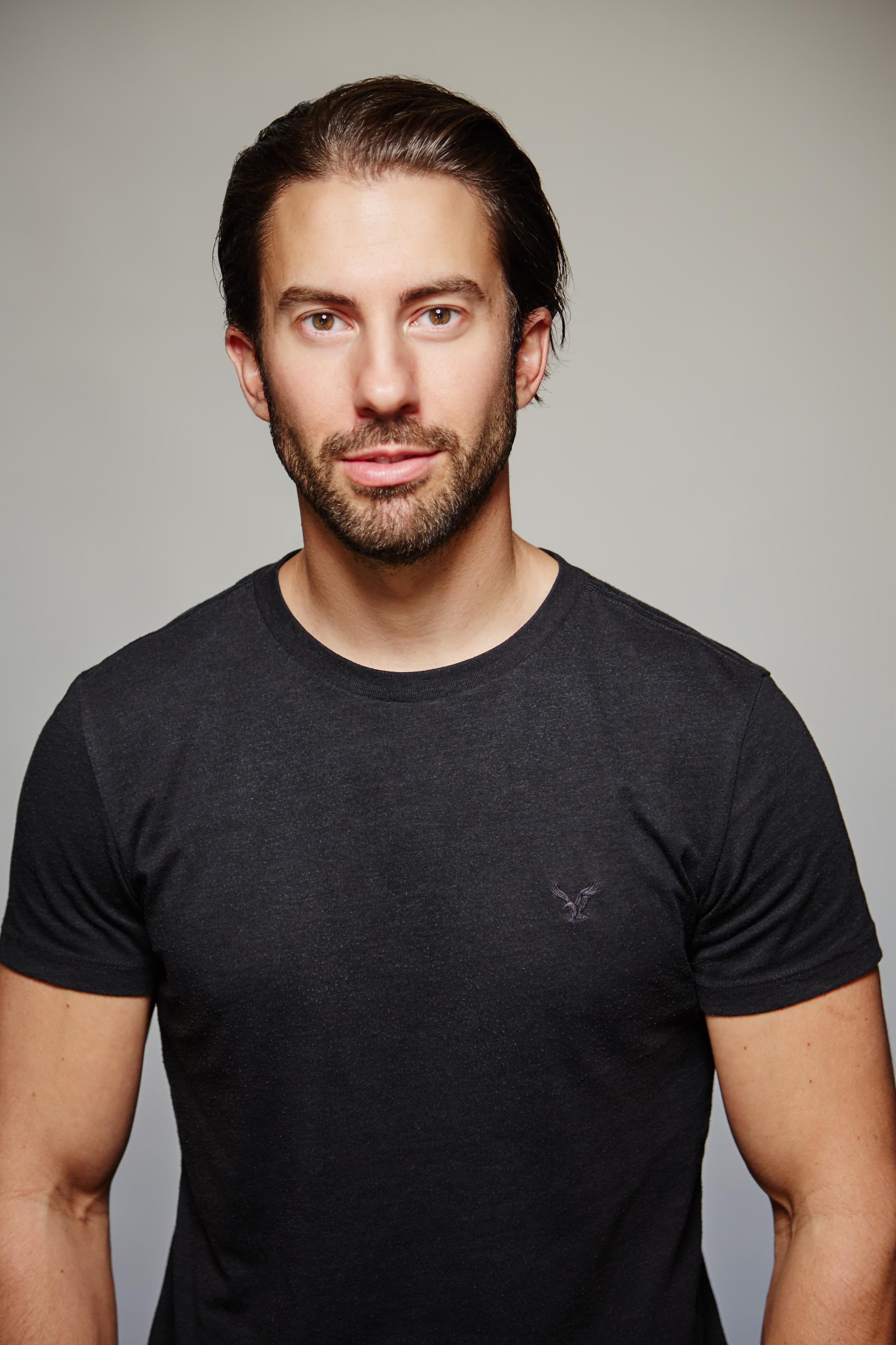 actor Damien Bodie large photo