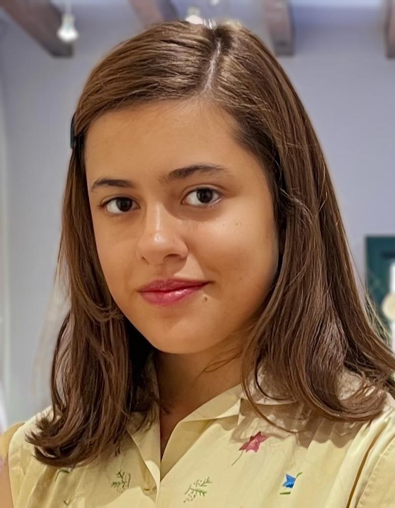 actor Grace Edwards large photo