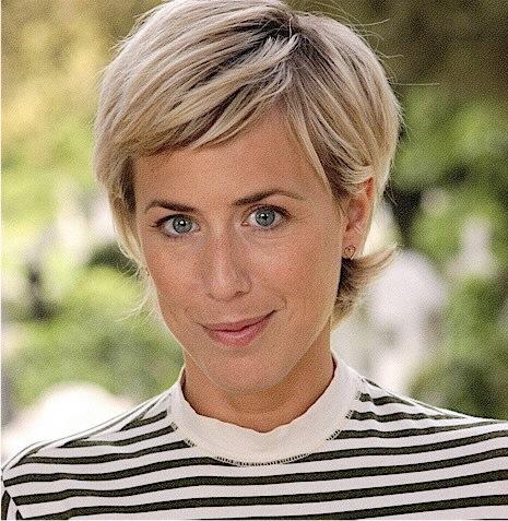 actor Emma Handy large photo