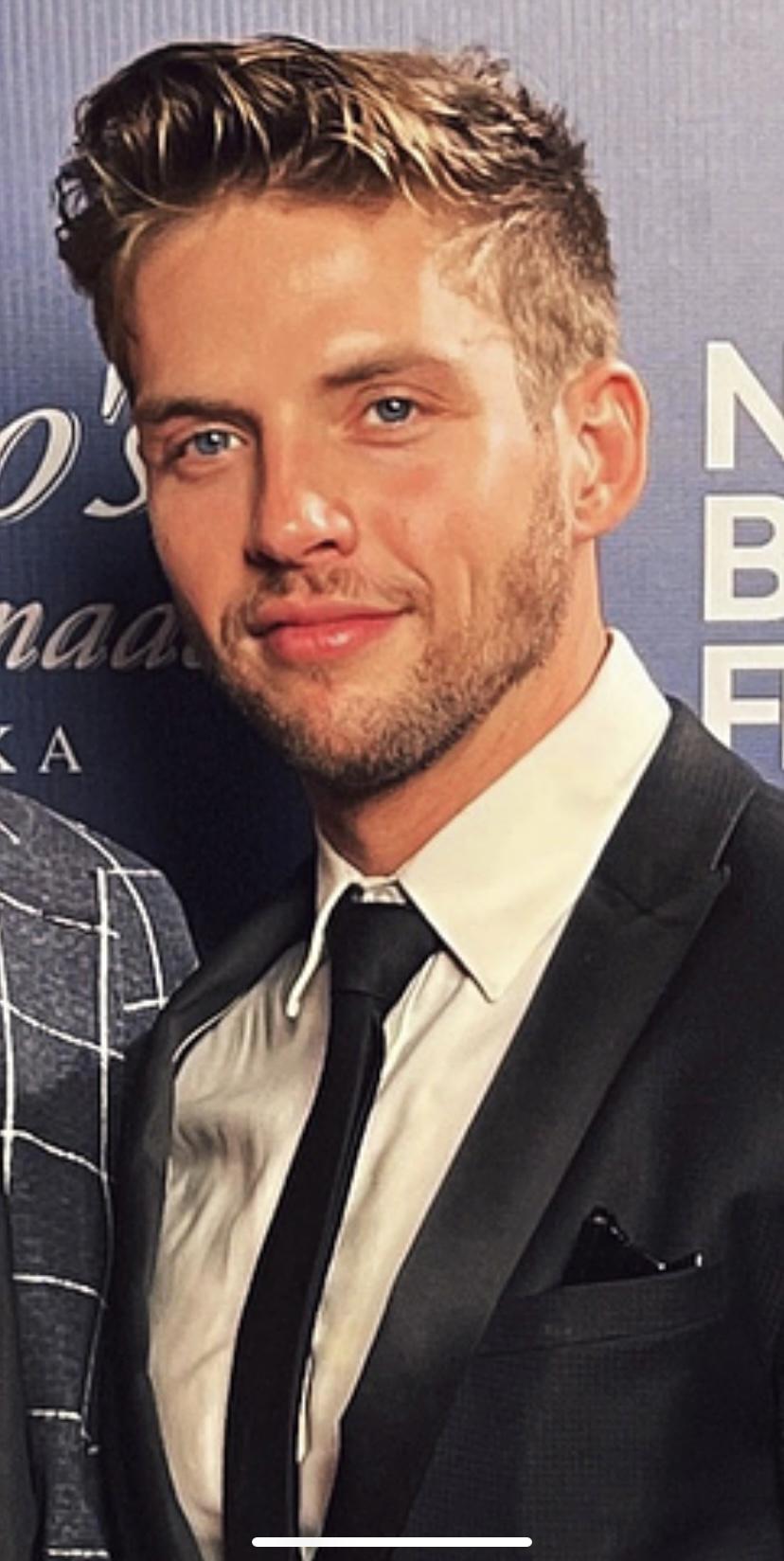 actor Luke Charles Stafford large photo