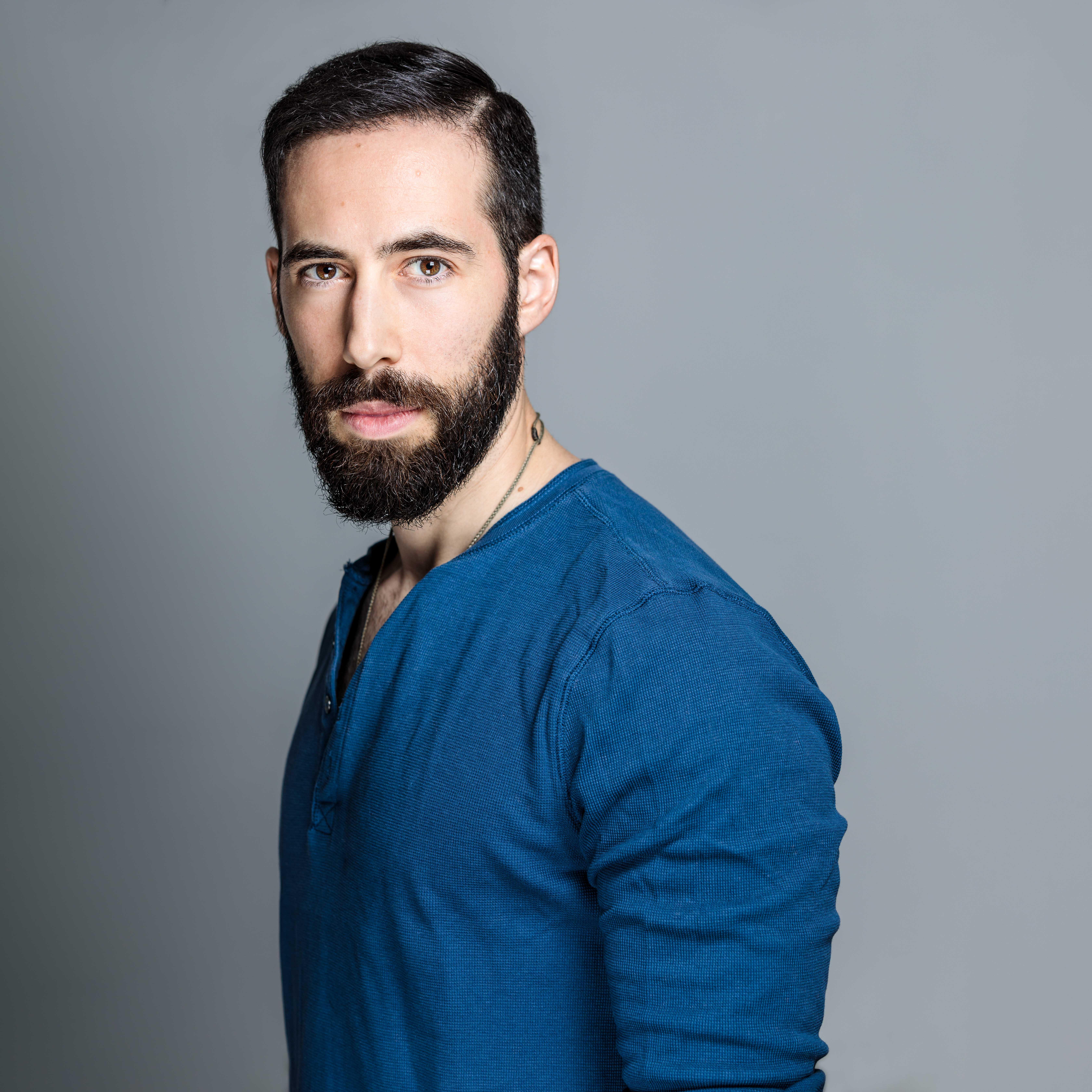 actor Lukas Hinch large photo