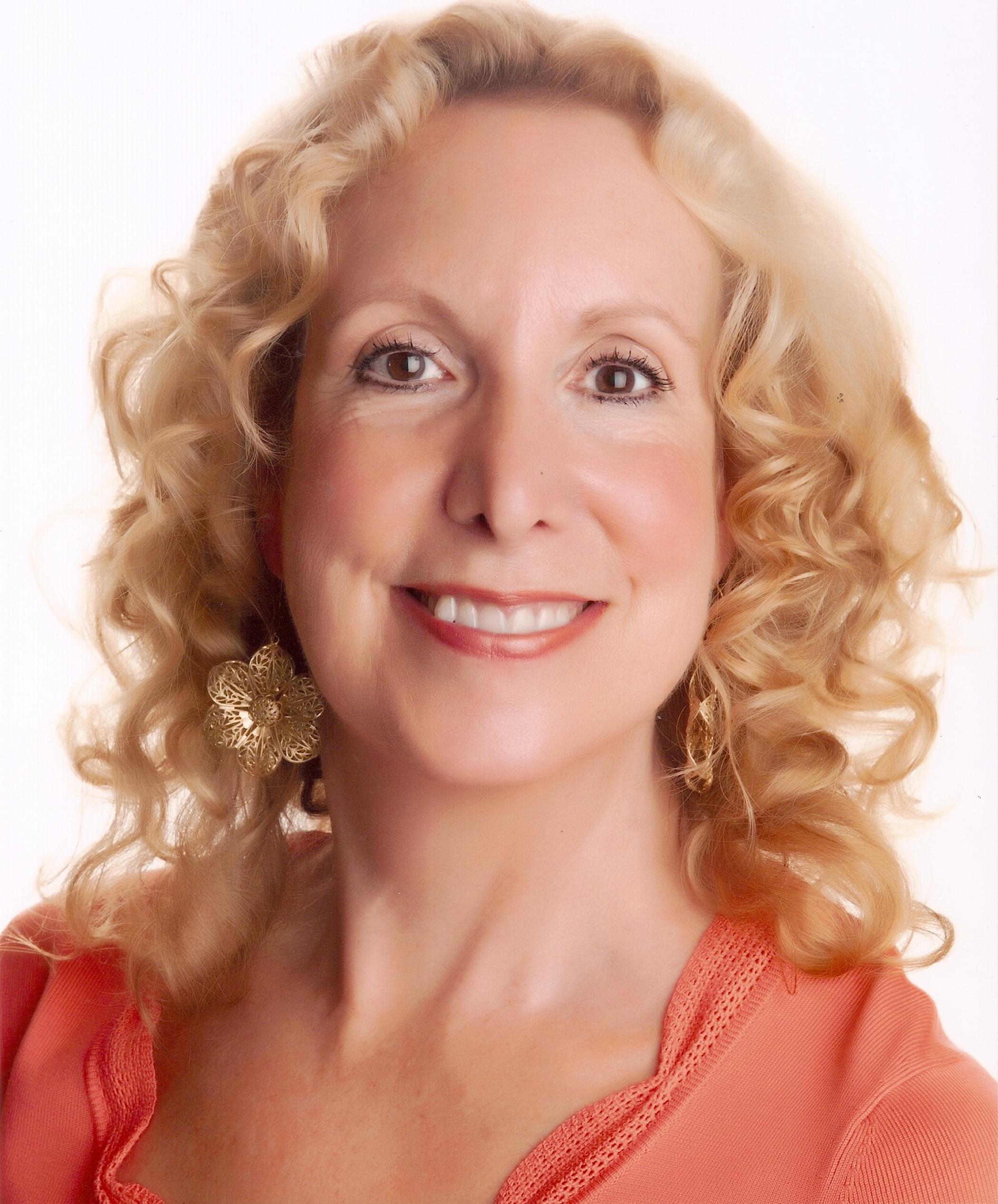 actor Catherine Cappiello large photo