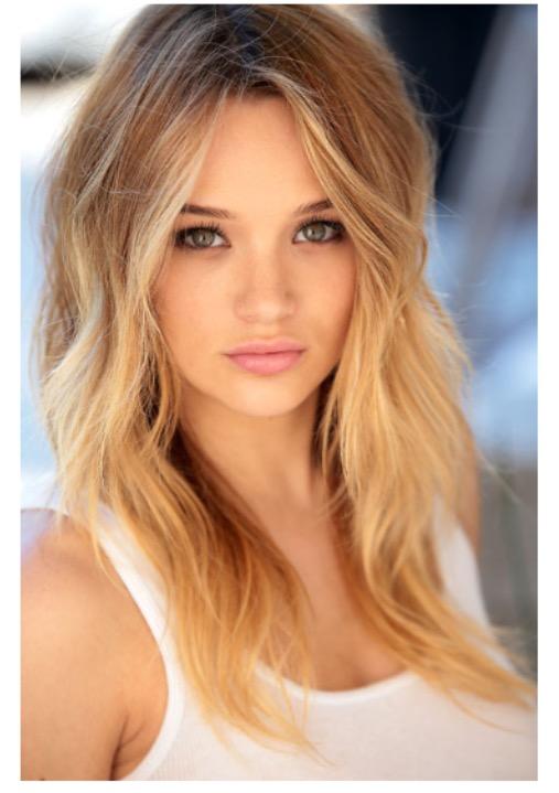 actor Hunter King large photo